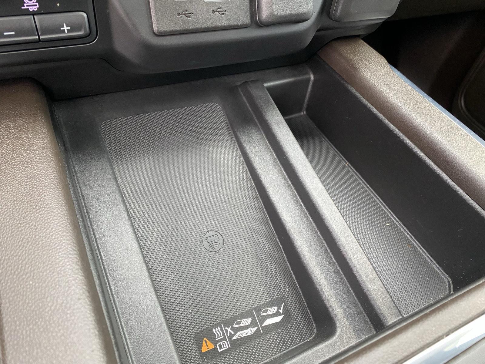 Used 2021 White Frost GMC Denali image 20
