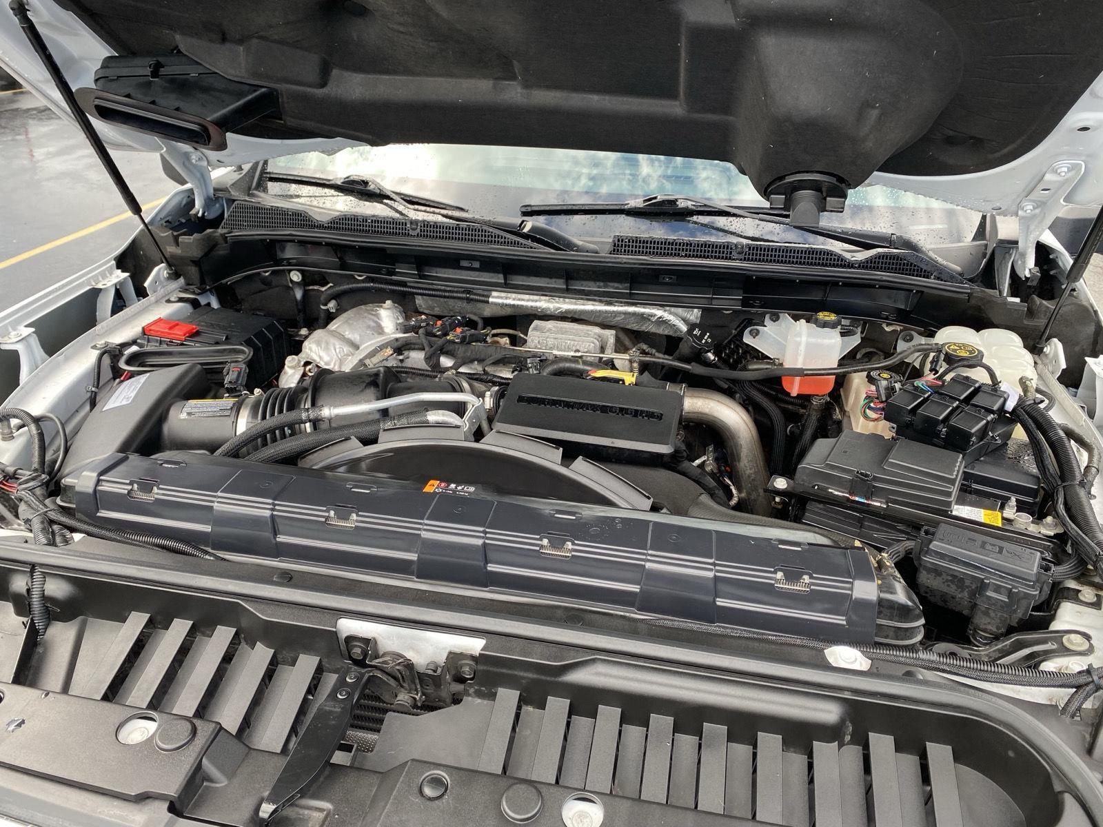 Used 2021 White Frost GMC Denali image 23