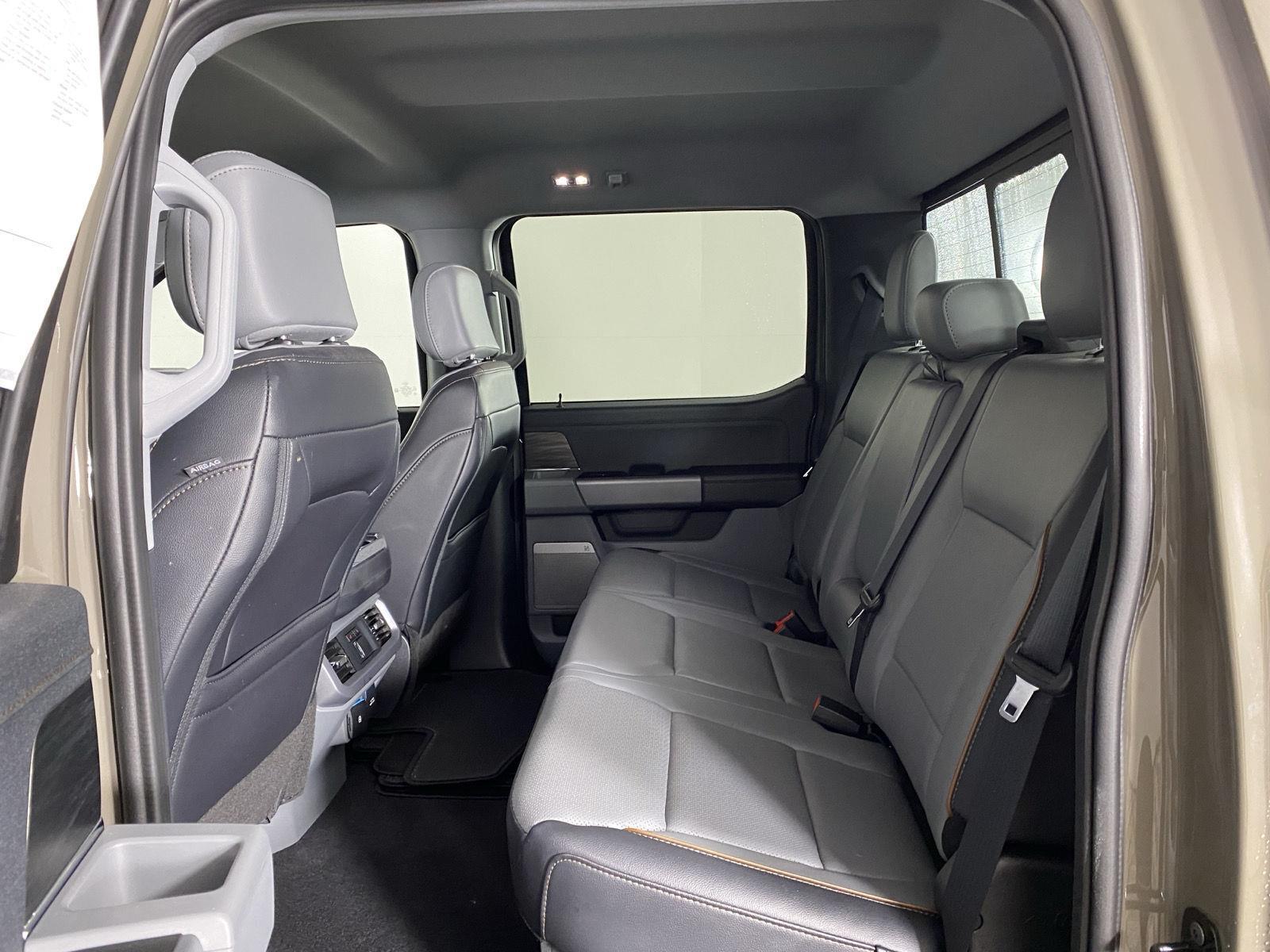 Used 2025 Gray Ford LARIAT image 10