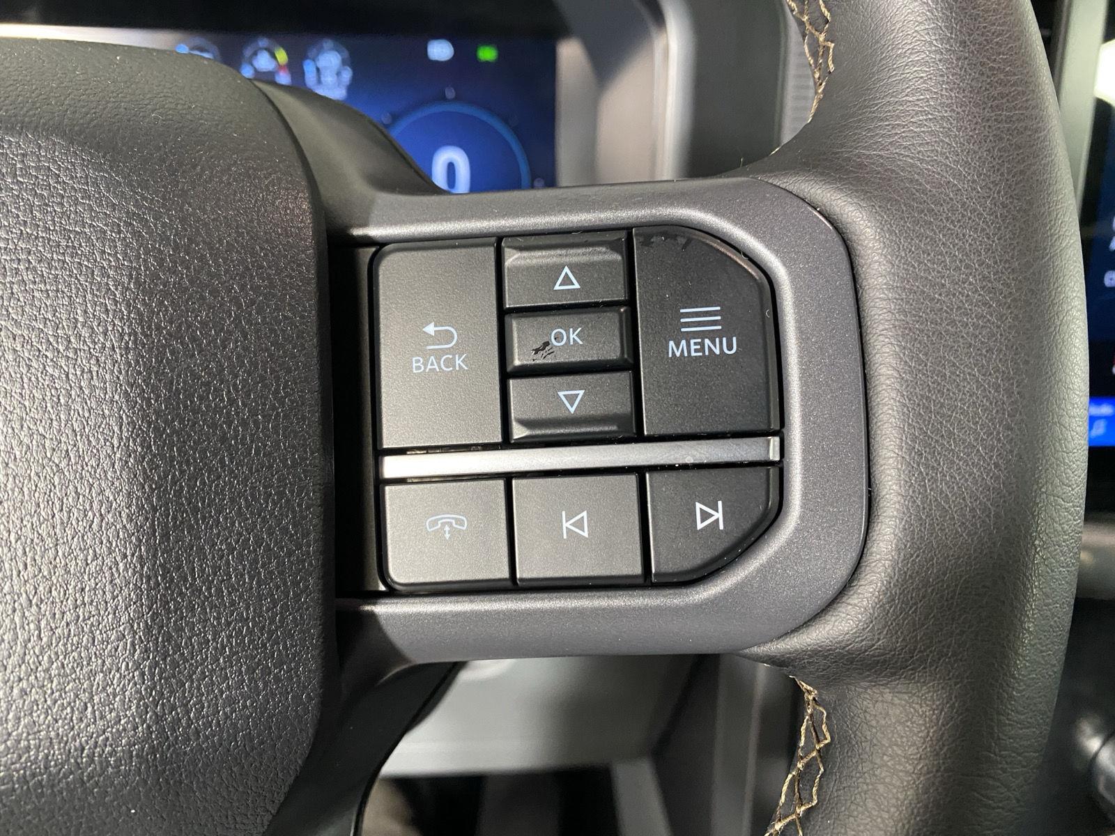 Used 2025 Gray Ford LARIAT image 16