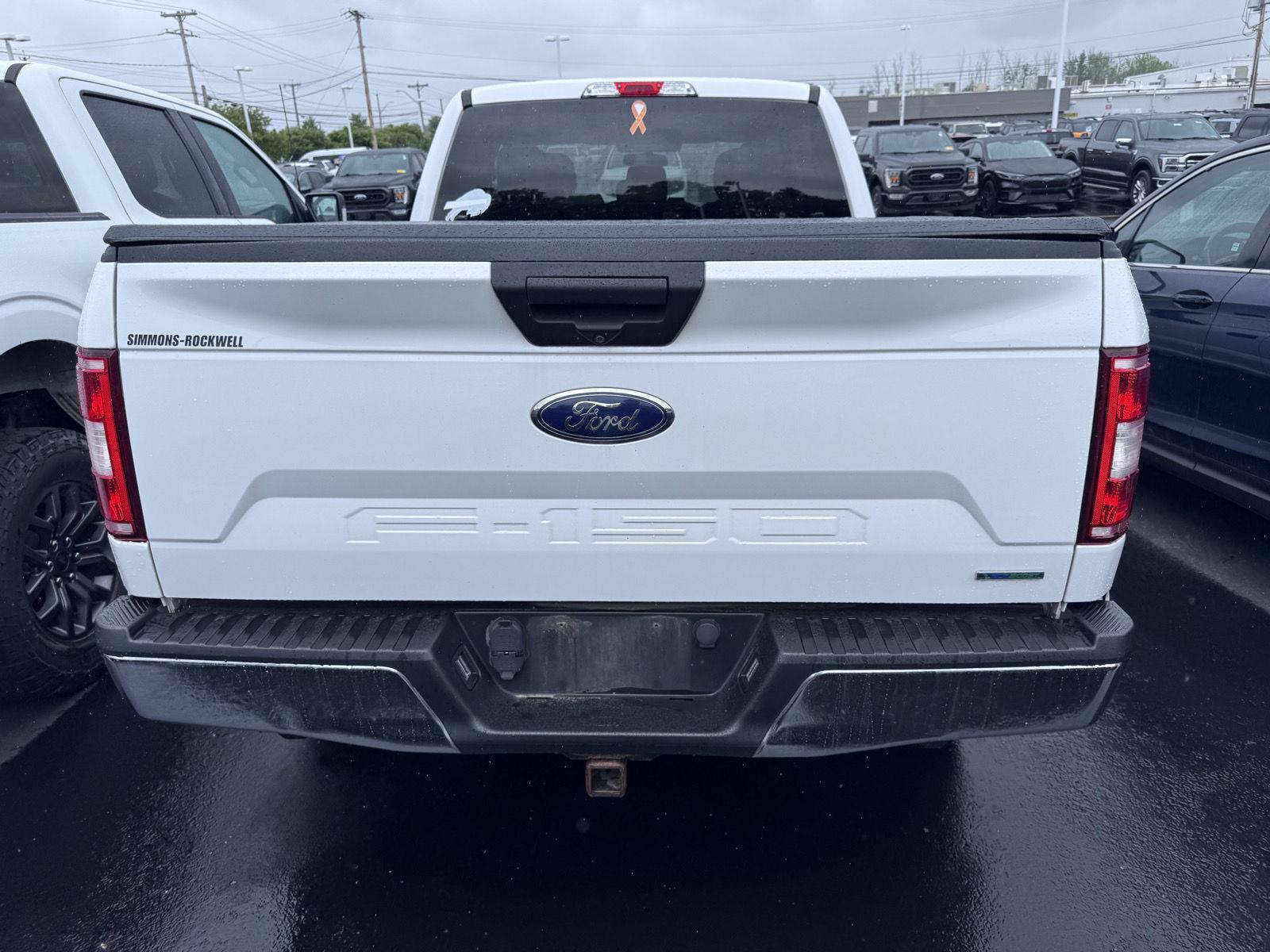 View vehicle photo 5