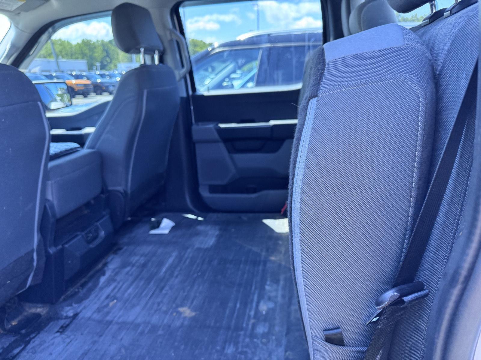 Used 2023 Oxford White Ford XL image 9