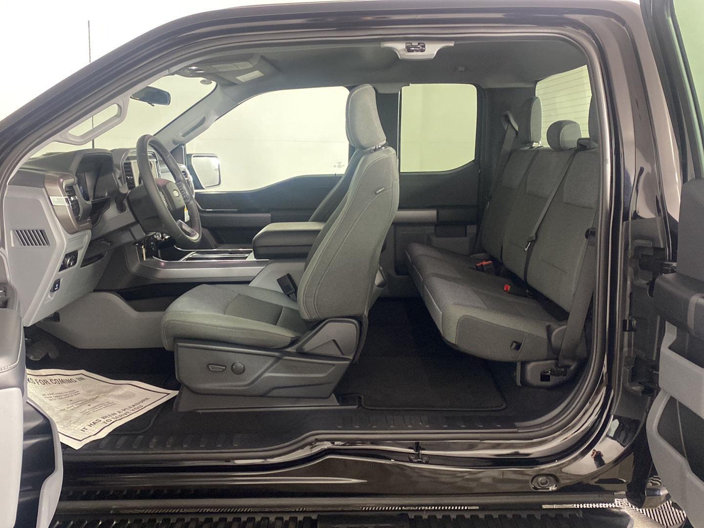 New 2026 Agate Black Ford XLT image 20