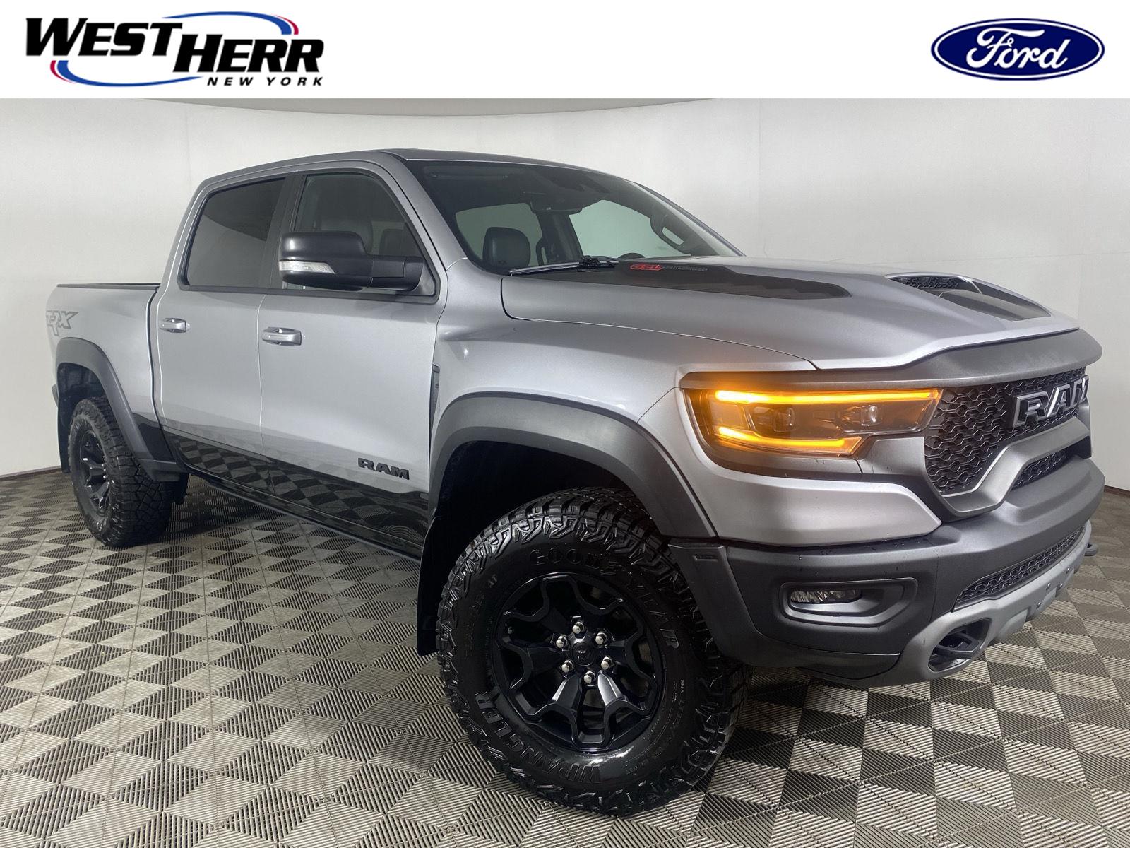 Billet Silver Metallic Clearcoat 2022 RAM 1500 Pickup Truck All-Wheel Drive 8-Speed Automatic
