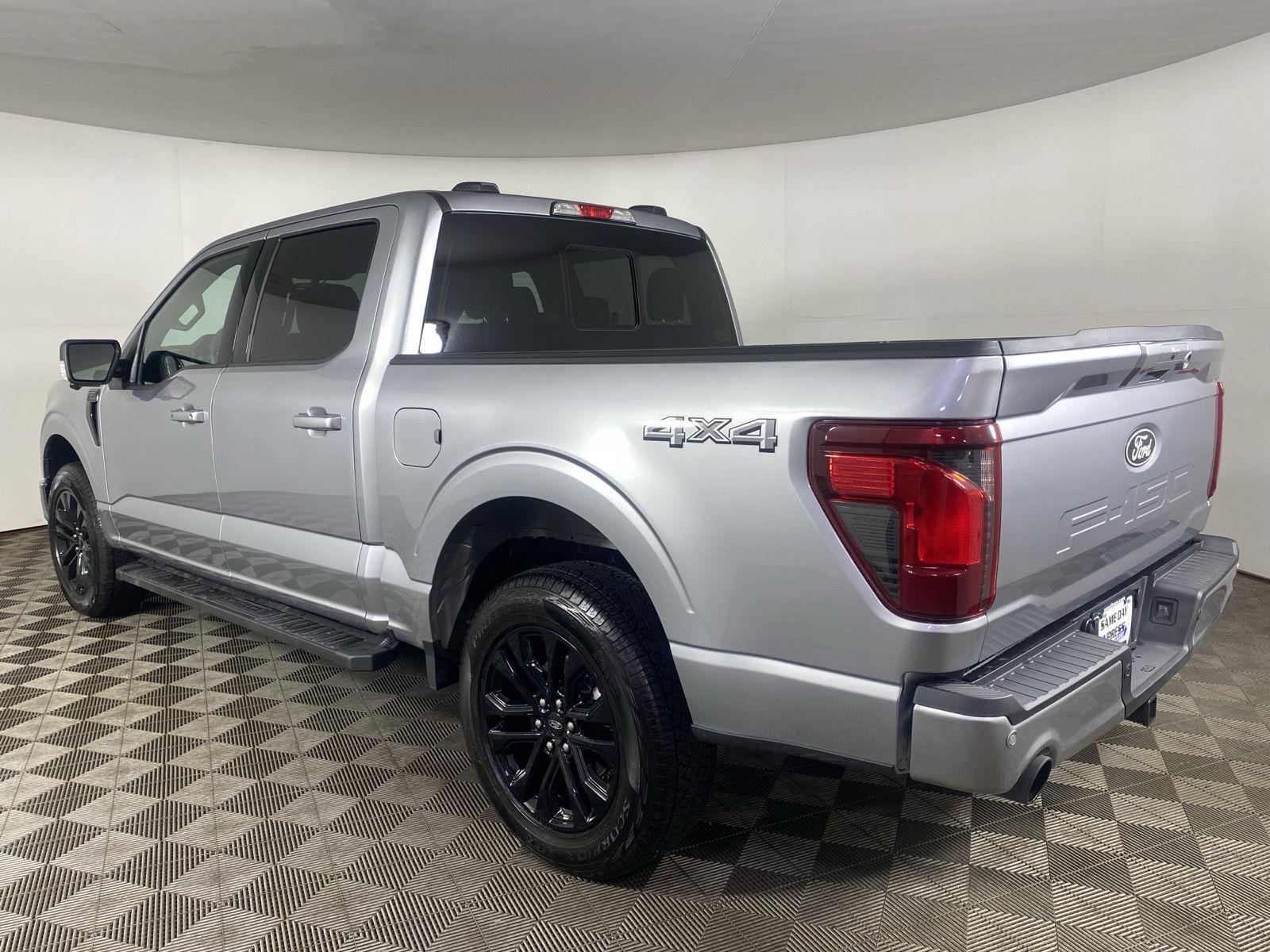 New 2026 Iconic Silver Ford XLT image 32