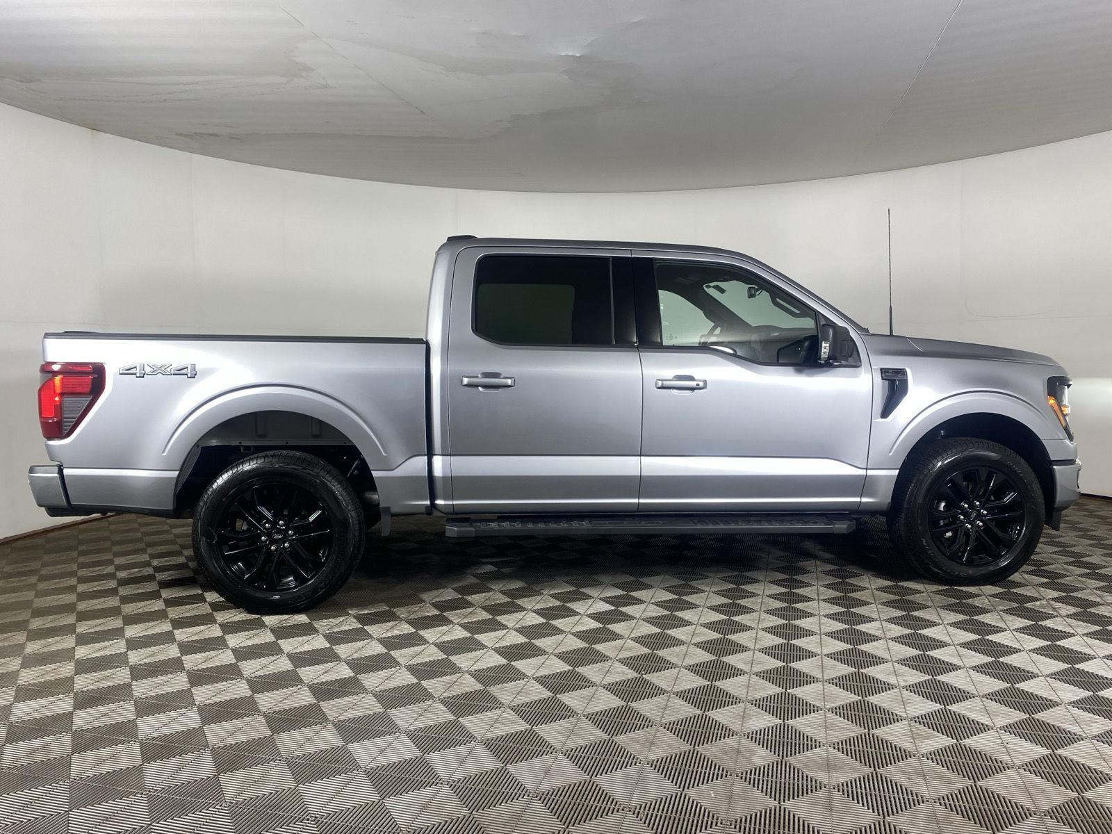 New 2026 Iconic Silver Ford XLT image 37