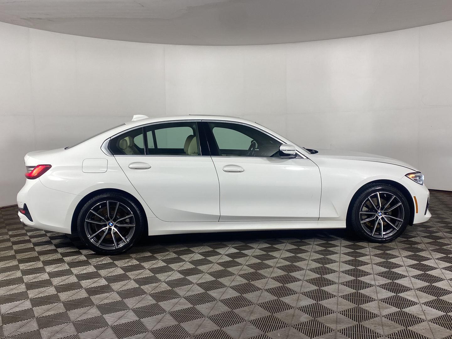Used 2020 Alpine White BMW 330i xDrive image 24