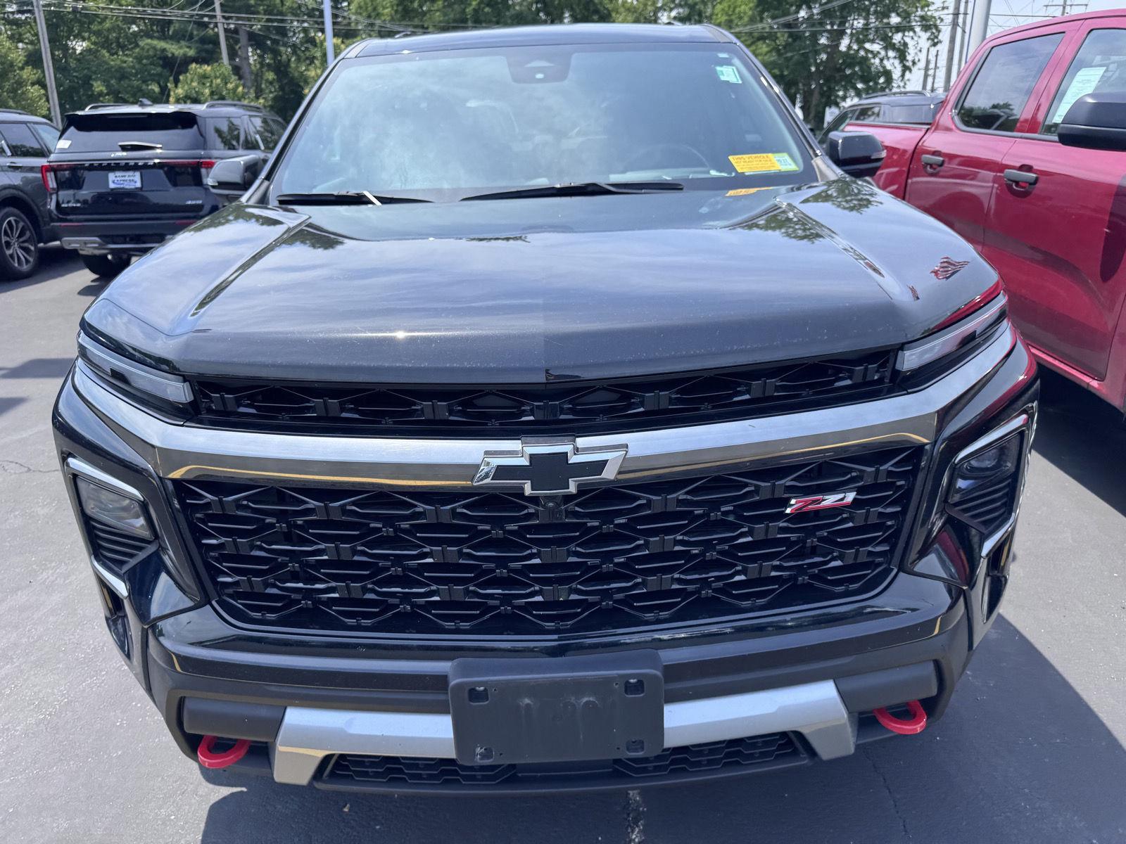 Used 2024 Mosaic Black Metallic Chevrolet AWD Z71 image 2