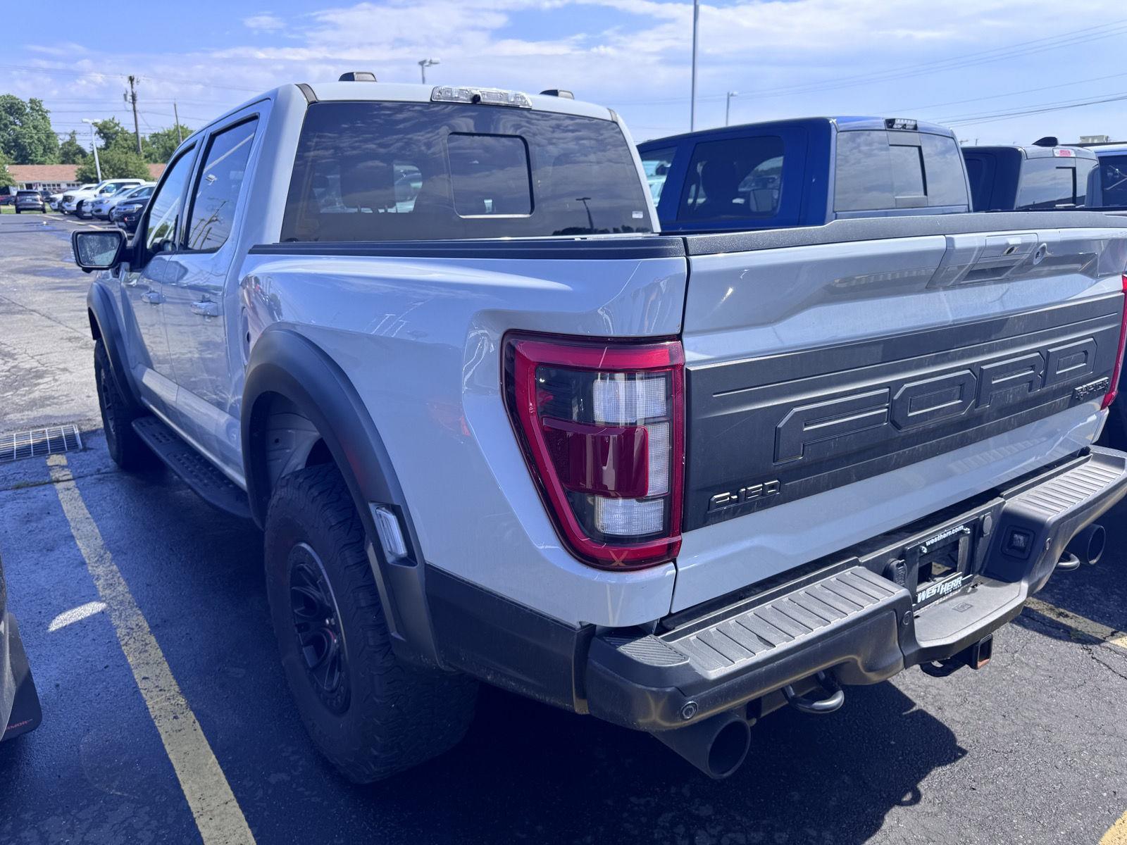Used 2023 Avalanche Gray Ford Raptor image 6