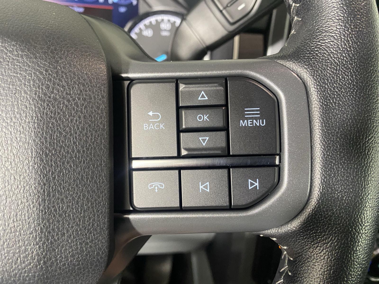 Used 2022 Agate Black Ford XLT image 16