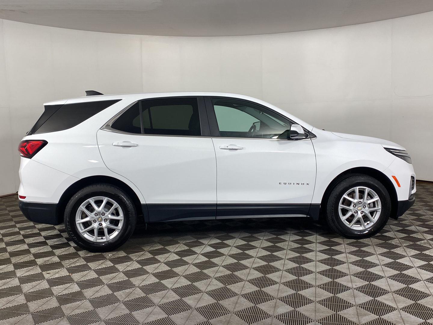 Used 2023 Summit White Chevrolet LT image 25