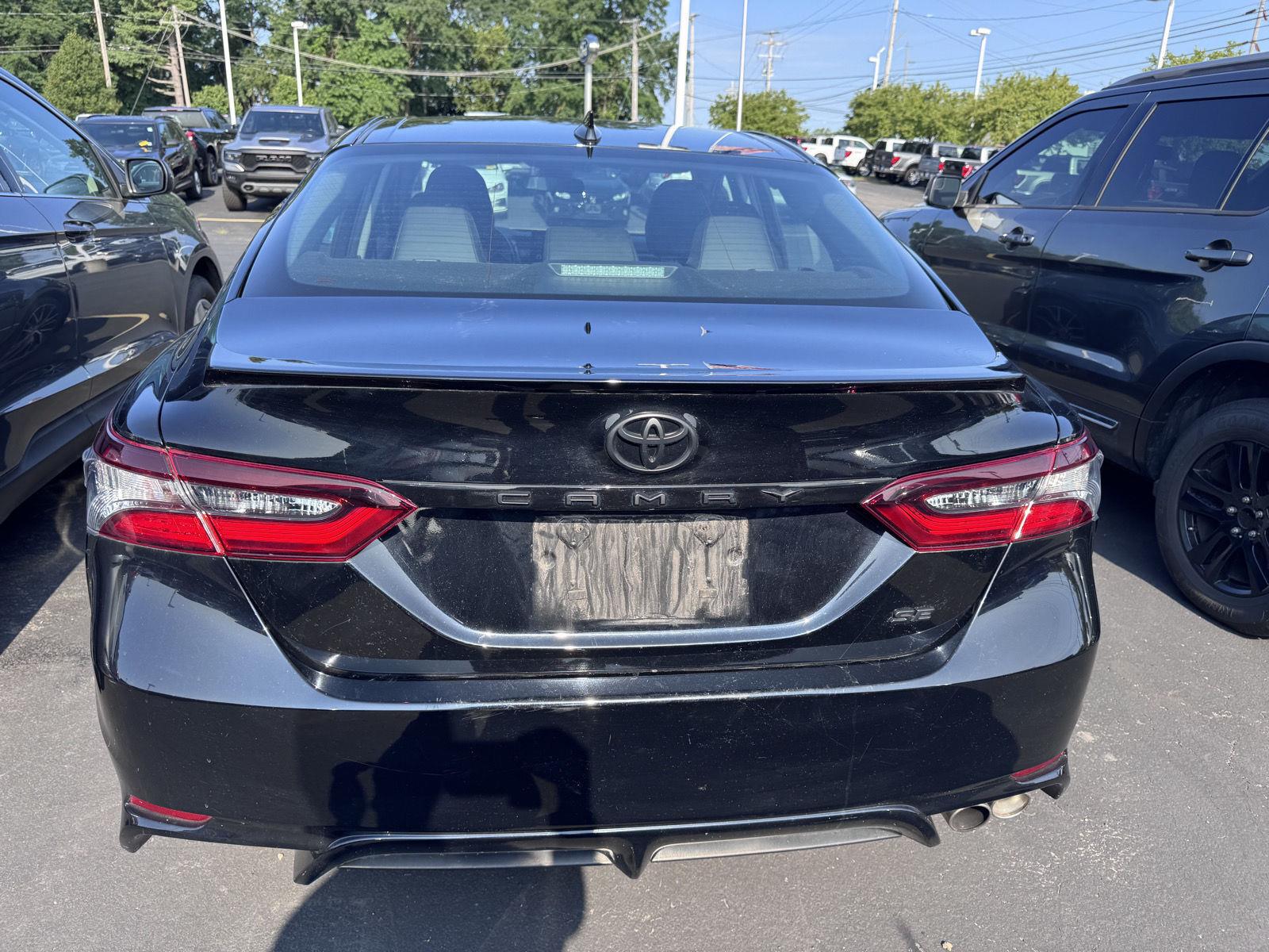 Used 2021 Midnight Black Metallic Toyota SE image 6