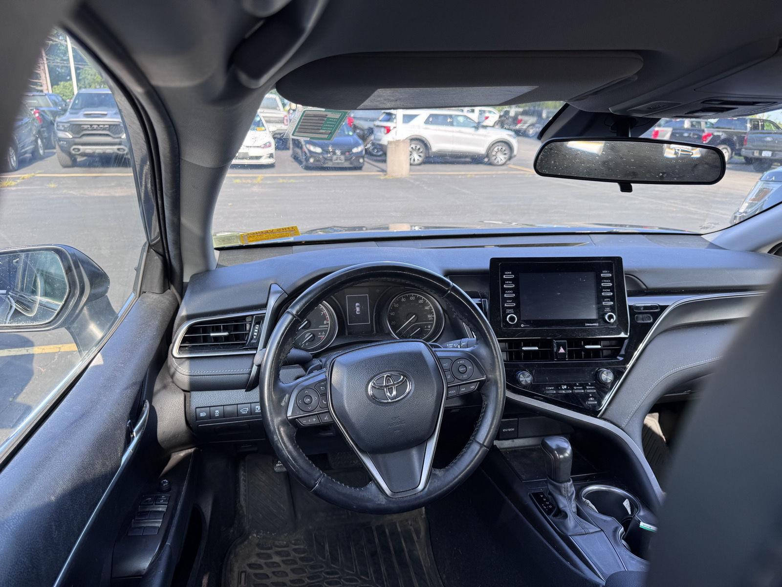 Used 2021 Midnight Black Metallic Toyota SE image 12