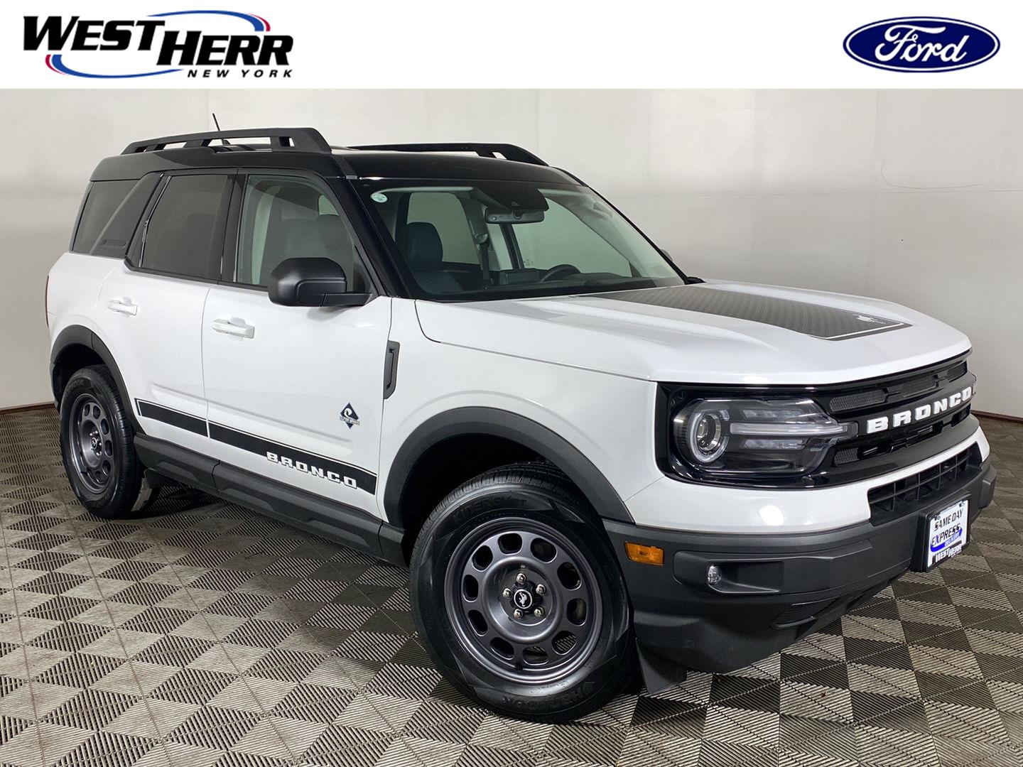 Oxford White 2024 Ford Bronco Sport SUV / Crossover All-Wheel Drive 8-Speed Automatic
