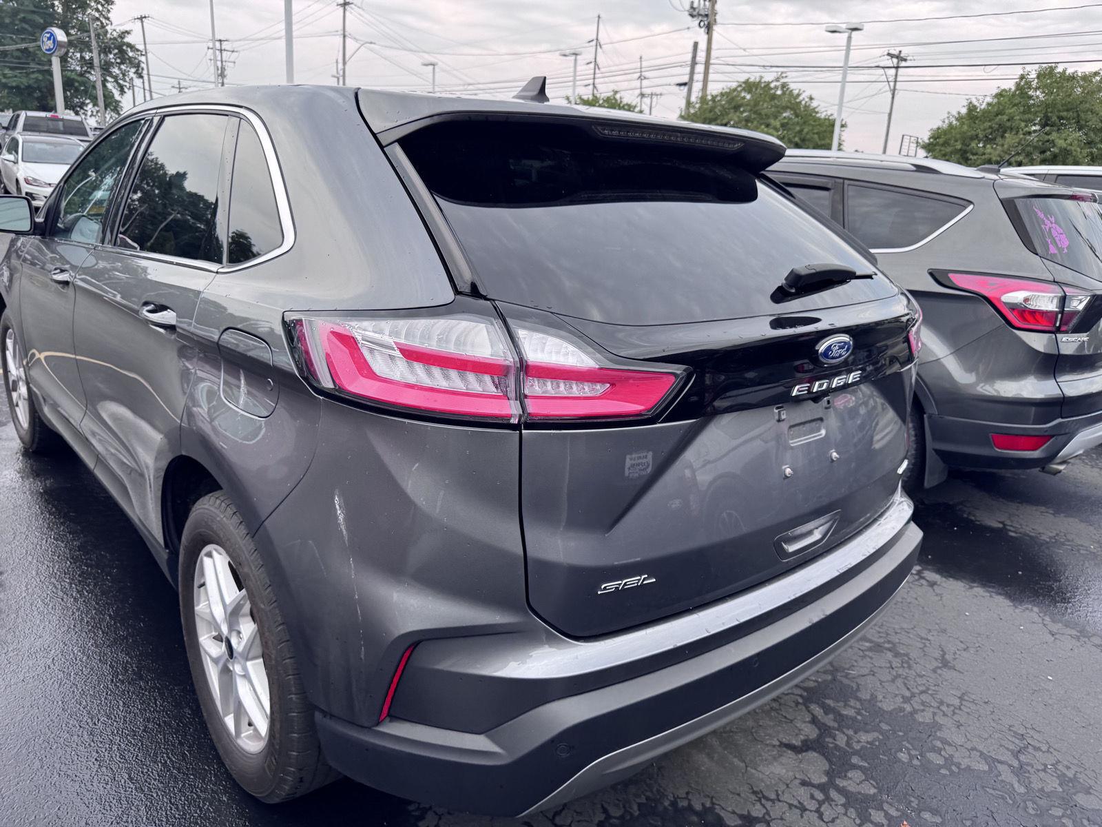 Used 2024 Carbonized Gray Ford SEL image 6