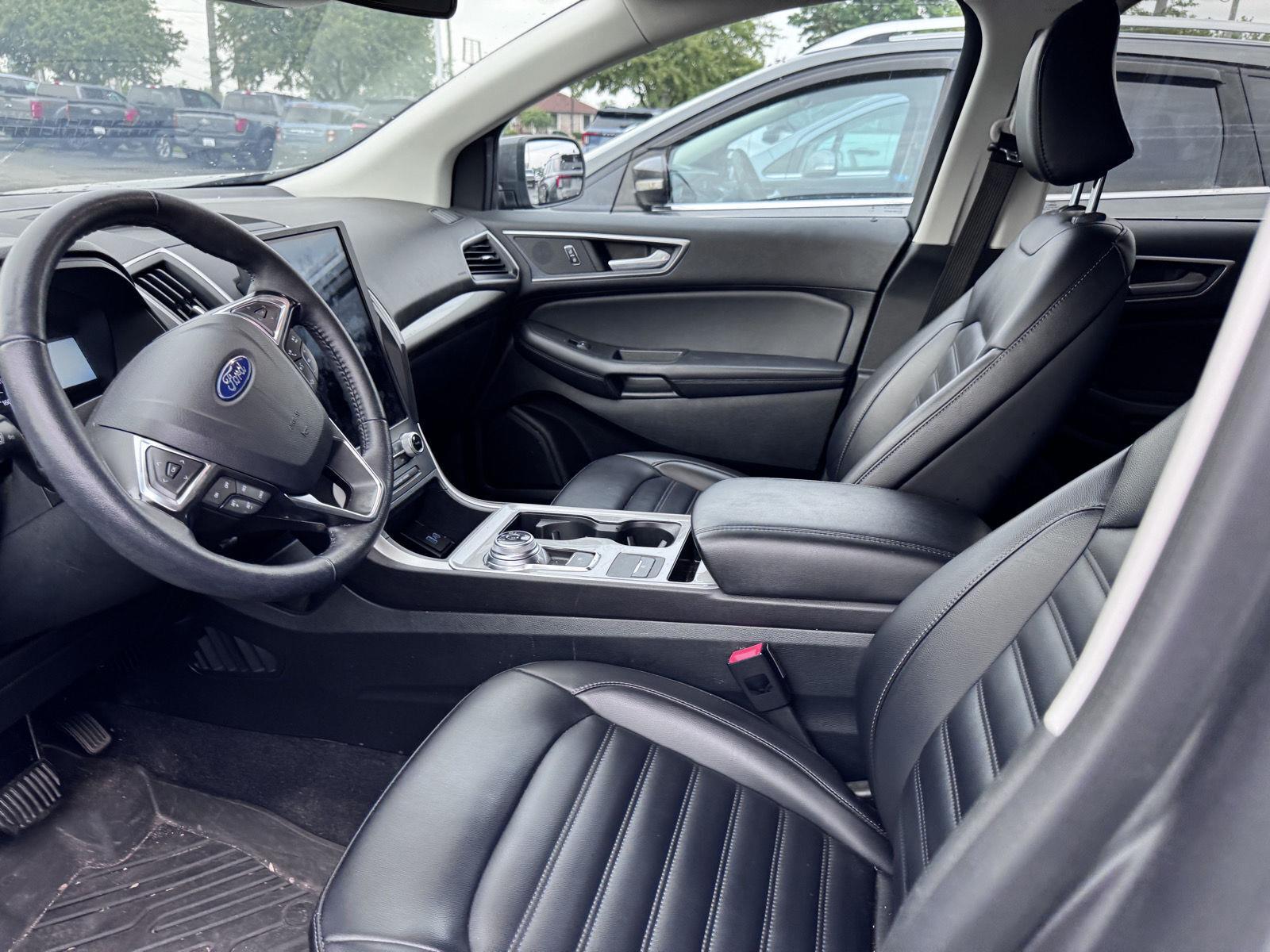 Used 2024 Carbonized Gray Ford SEL image 11
