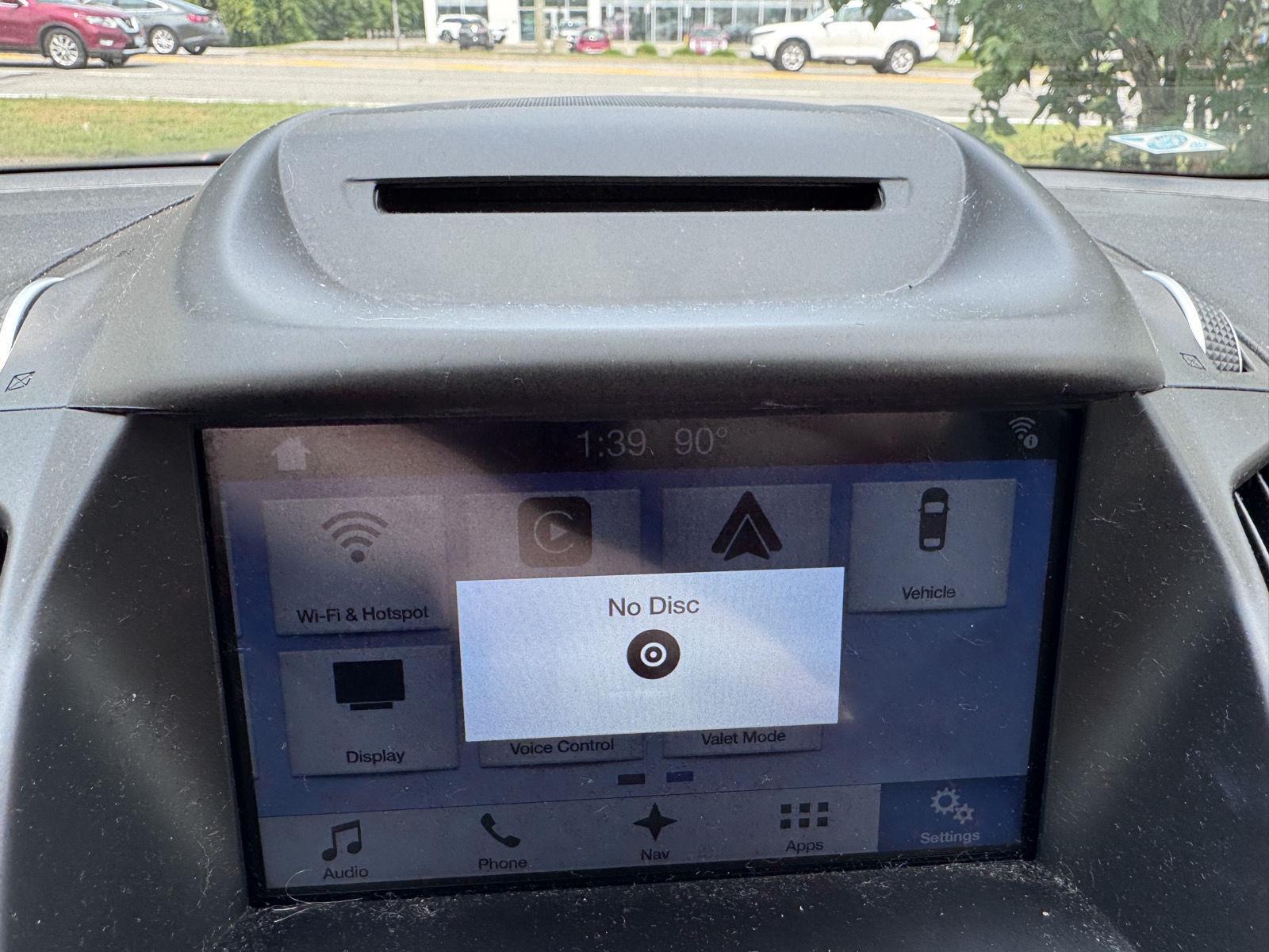 Used 2018 Blue Ford SE image 19