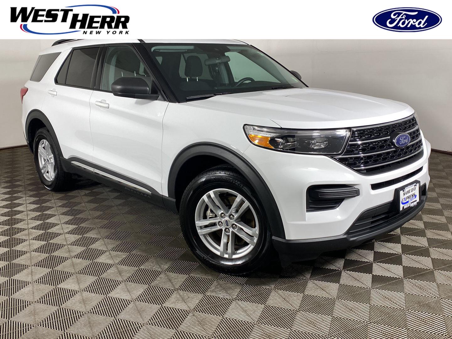 Oxford White 2021 Ford Explorer SUV / Crossover All-Wheel Drive Automatic