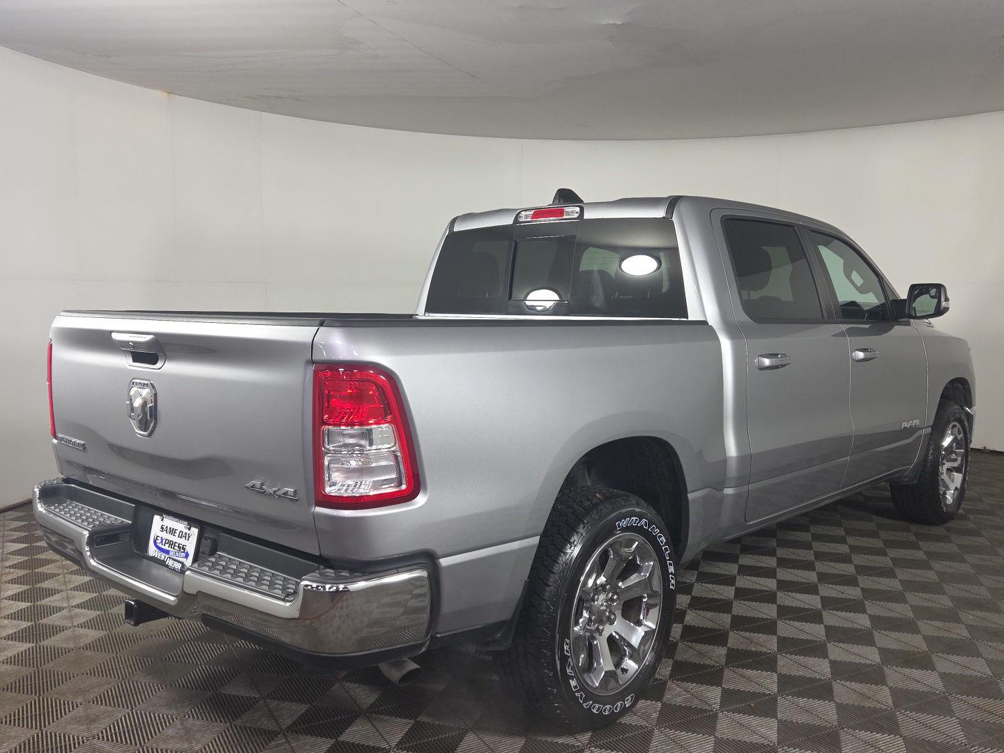 Used 2022 Billet Silver Metallic Clearcoat Ram Big Horn image 21