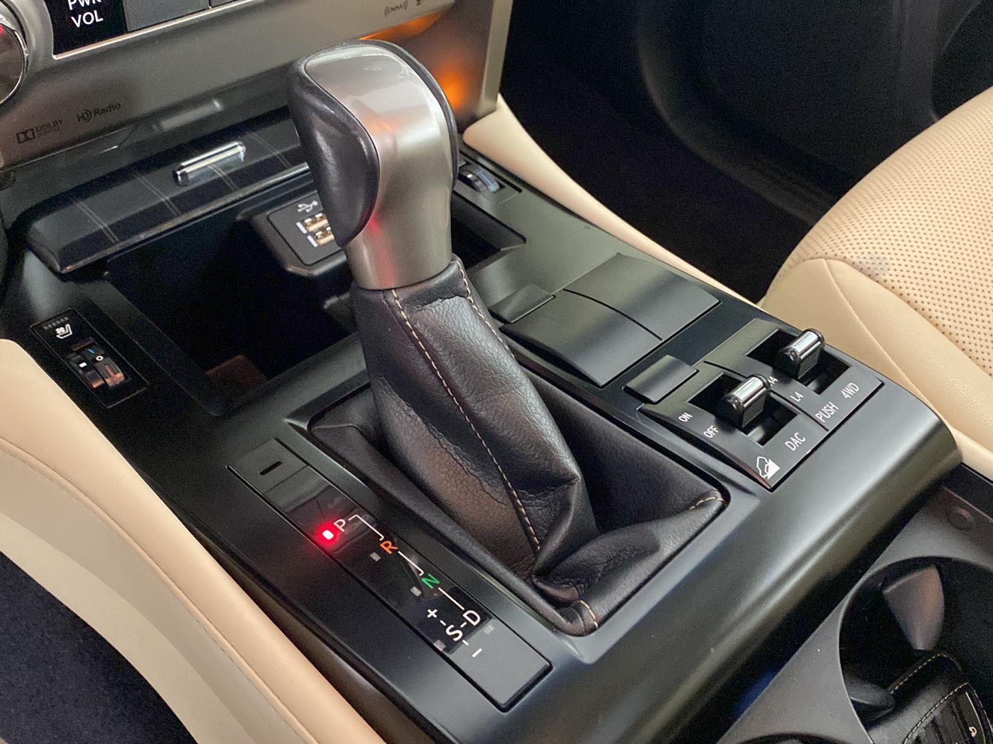 Used 2020 Starfire Pearl Lexus GX 460 Premium image 12