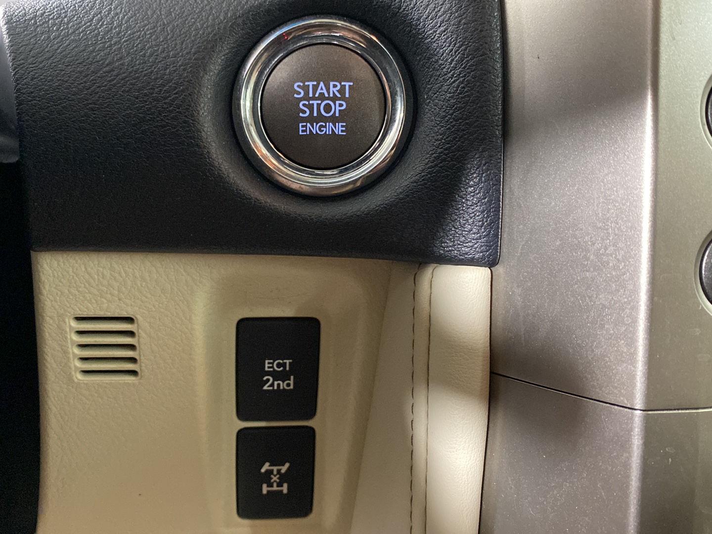 Used 2020 Starfire Pearl Lexus GX 460 Premium image 14