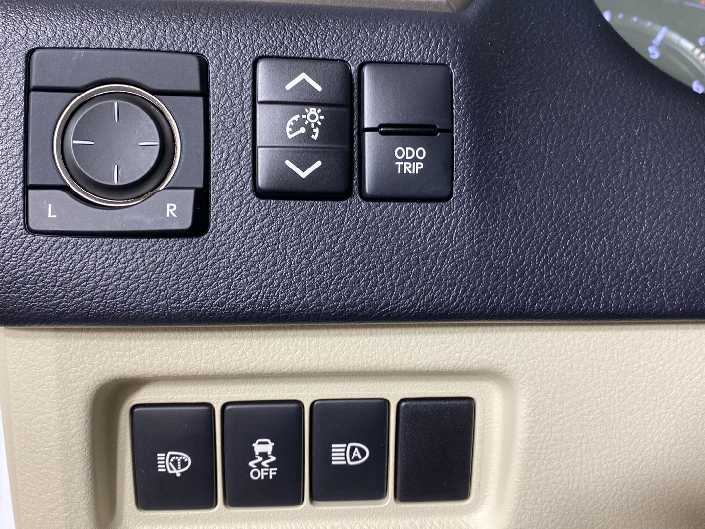 Used 2020 Starfire Pearl Lexus GX 460 Premium image 18
