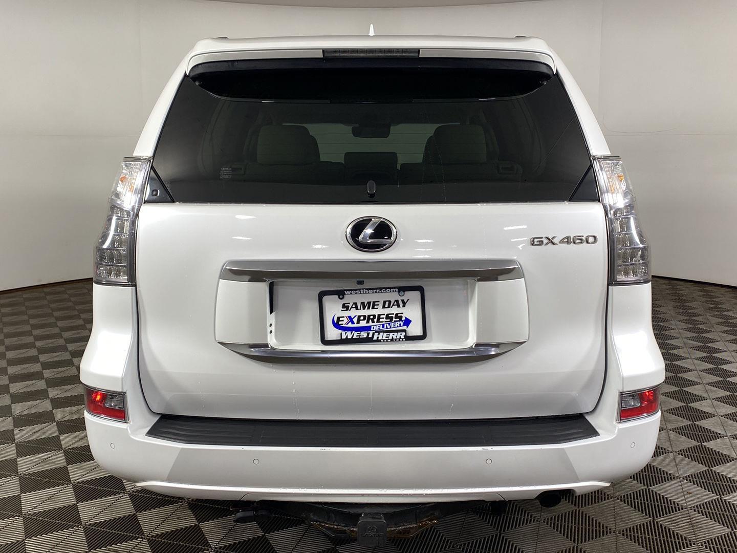 Used 2020 Starfire Pearl Lexus GX 460 Premium image 28