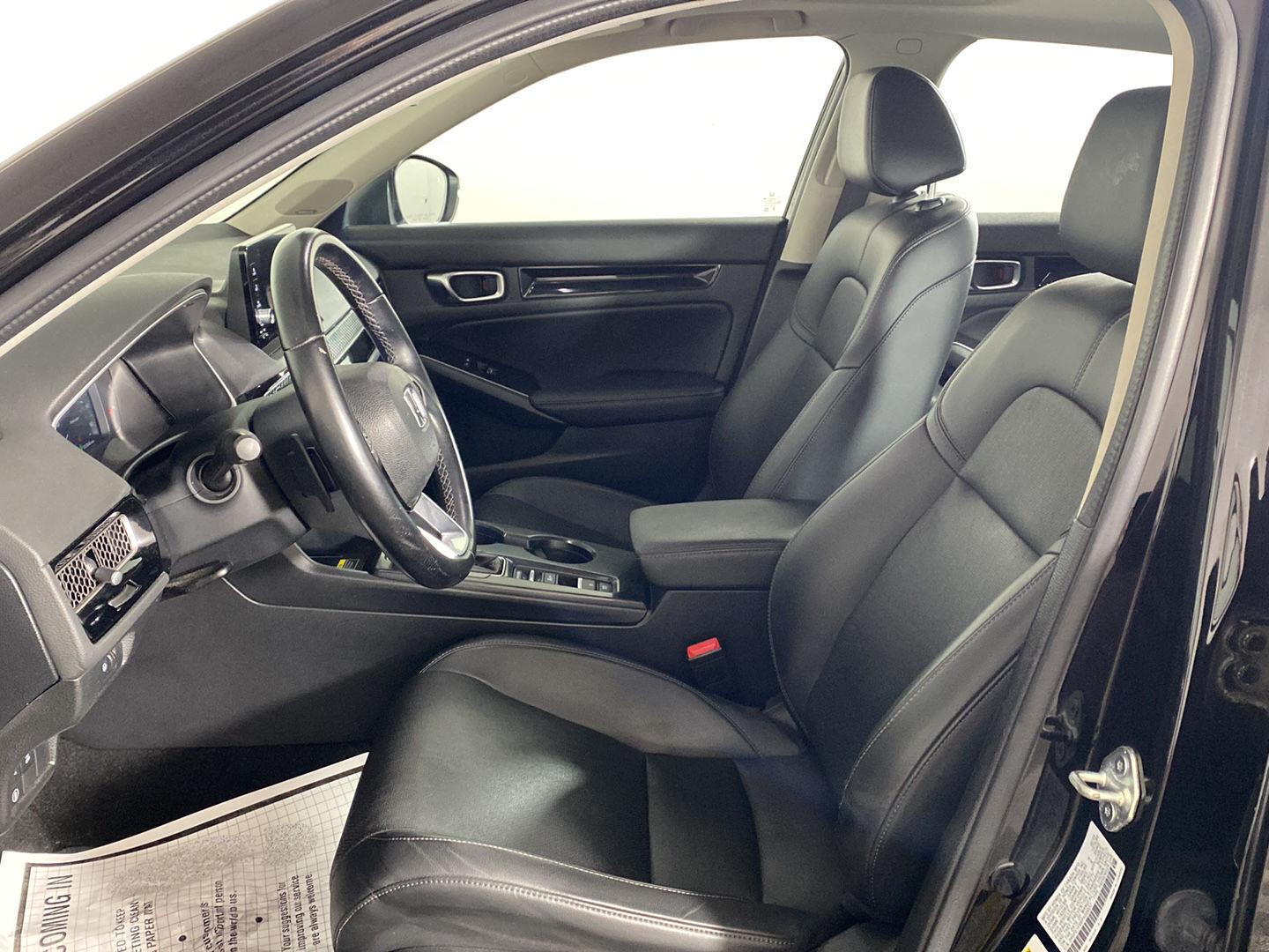 Used 2023 Crystal Black Pearl Honda Touring image 14