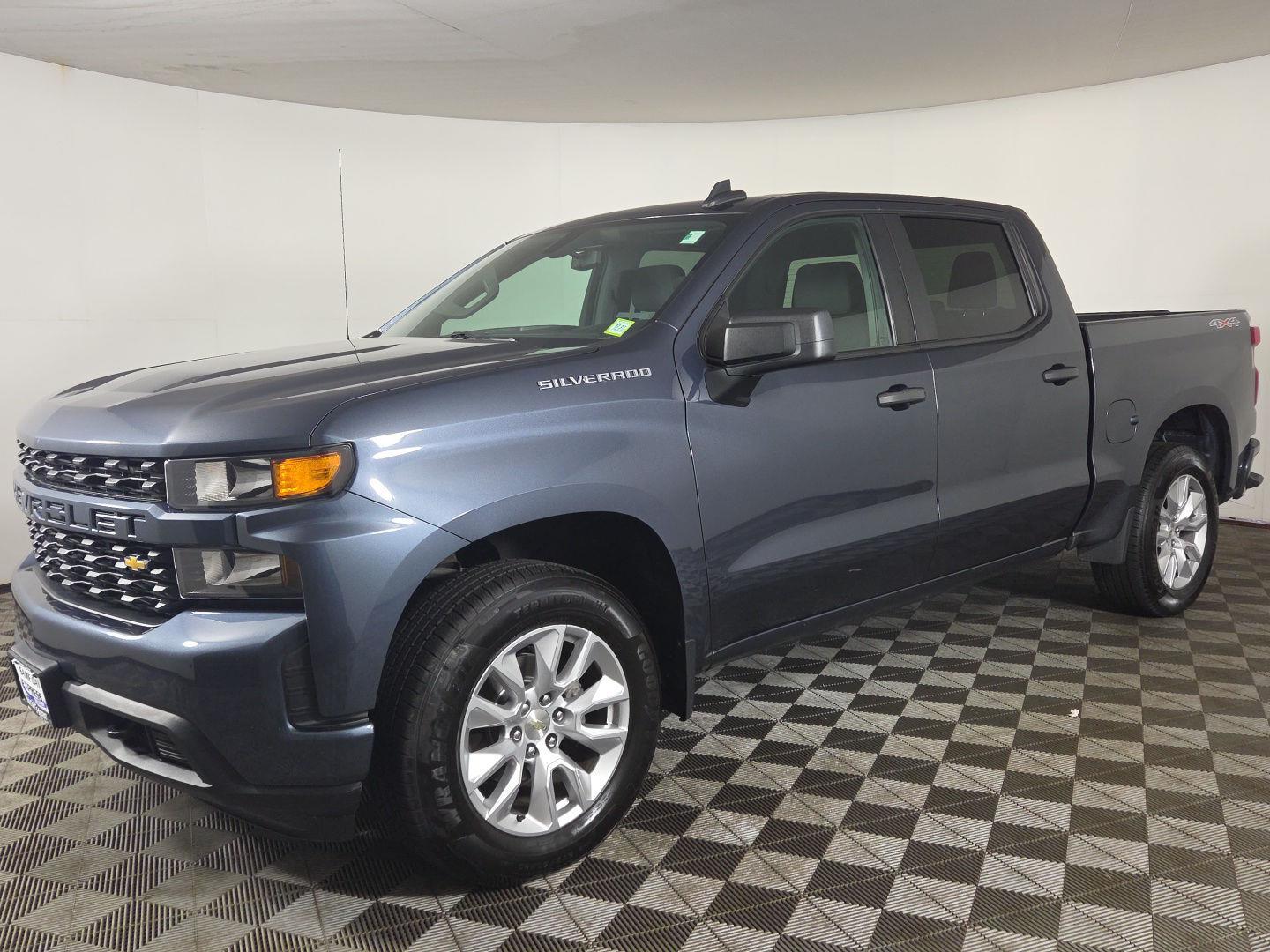 Used 2021 Shadow Gray Metallic Chevrolet Custom image 3