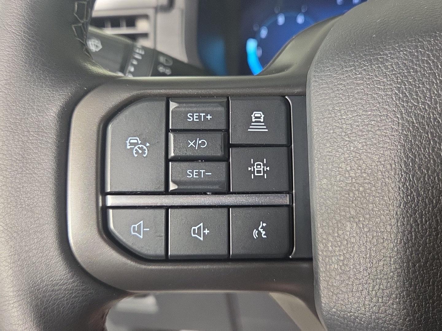 Used 2024 Oxford White Ford XLT image 11