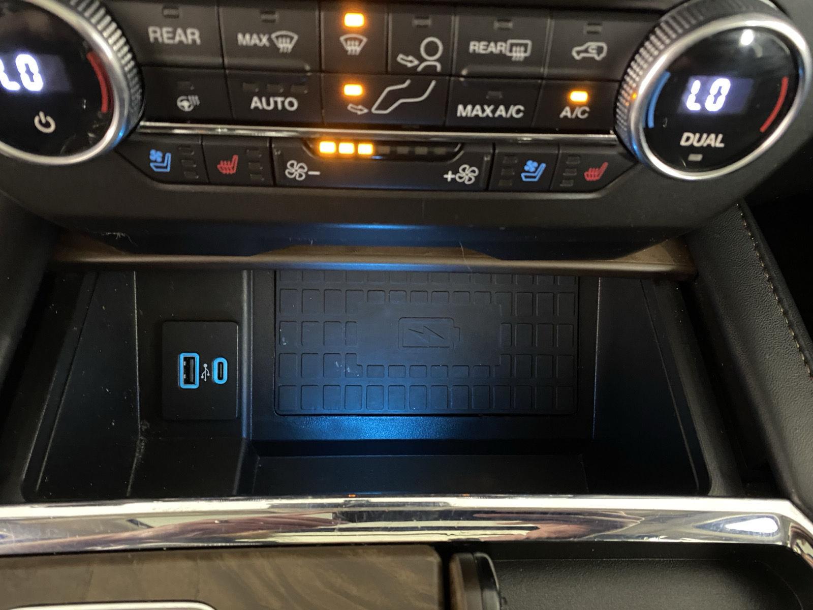 Used 2020 Star White Metallic Tri-Coat Ford Platinum image 15