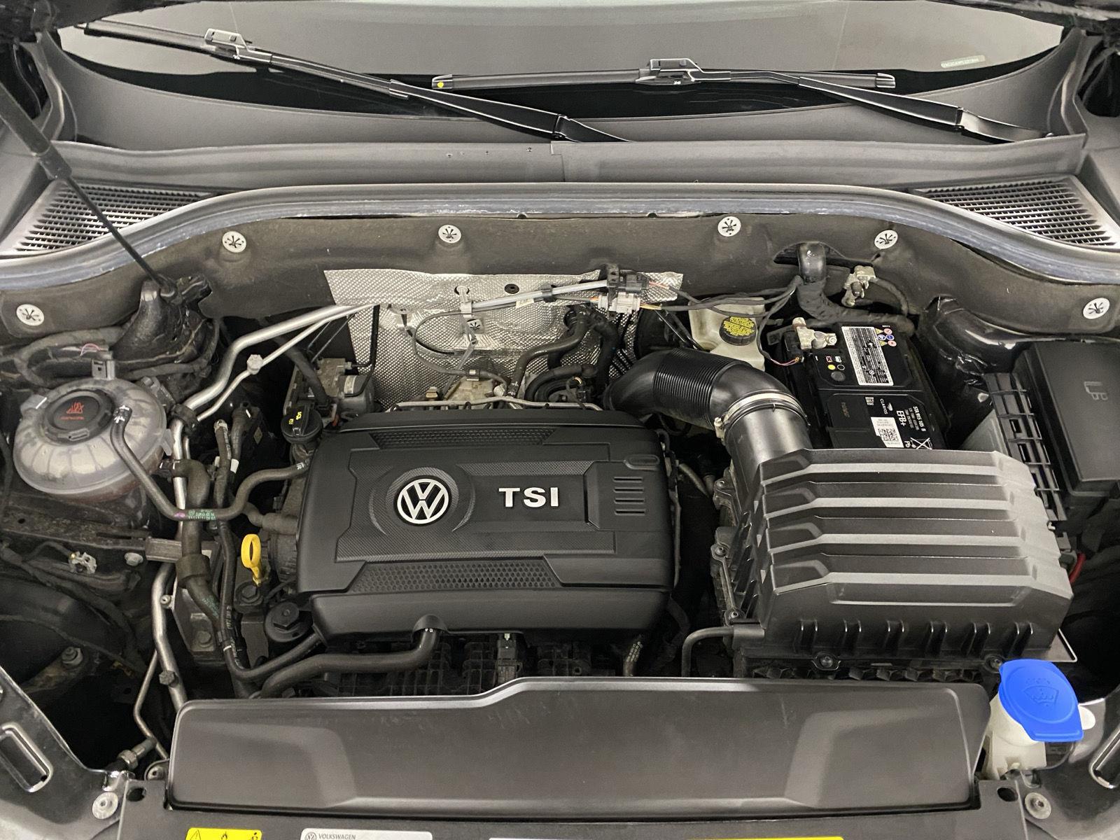 Used 2023 Deep Black Pearl Volkswagen 2.0T SEL R-Line Black image 27
