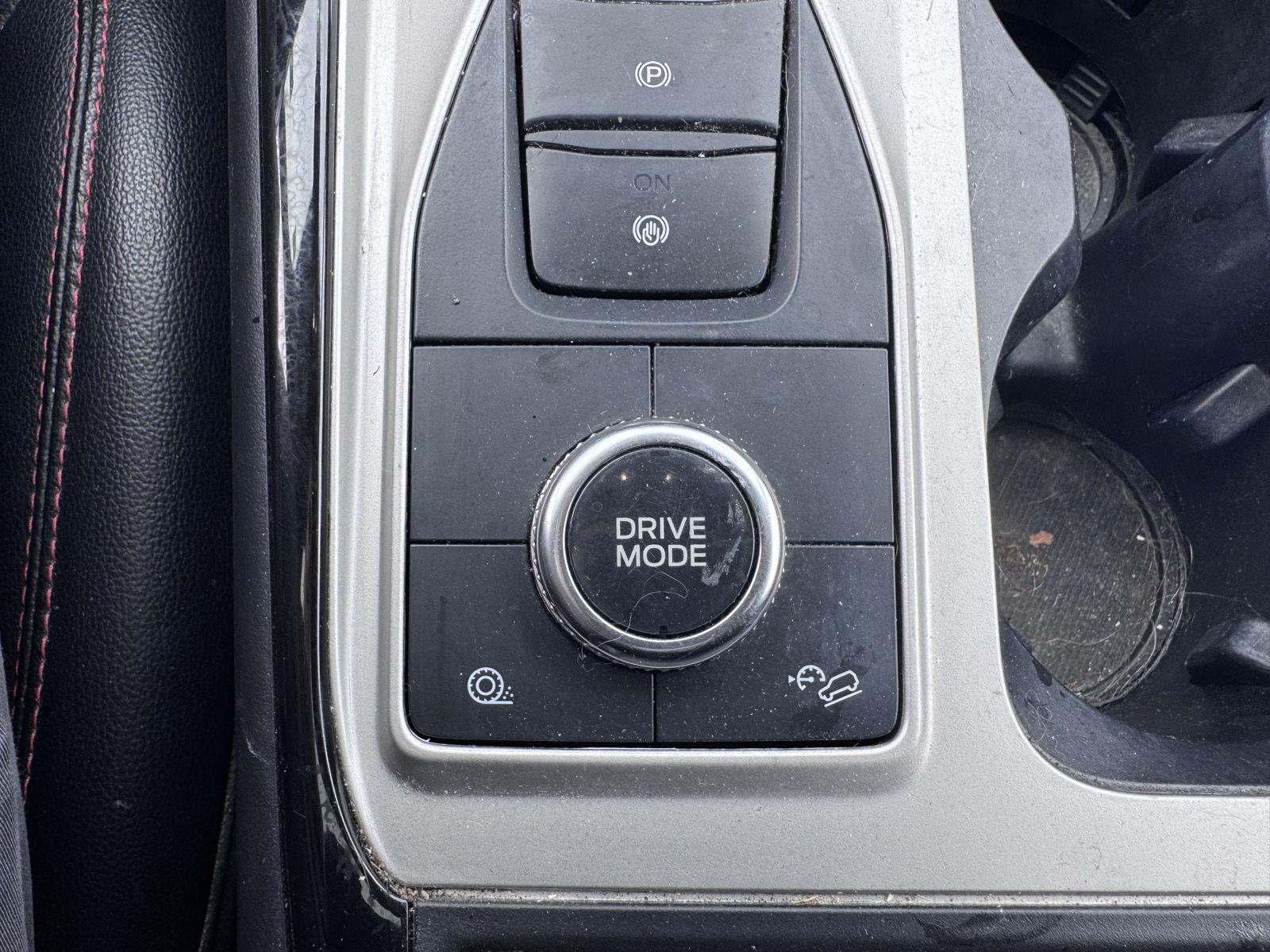 Used 2022 Forged Green Ford ST-Line image 18