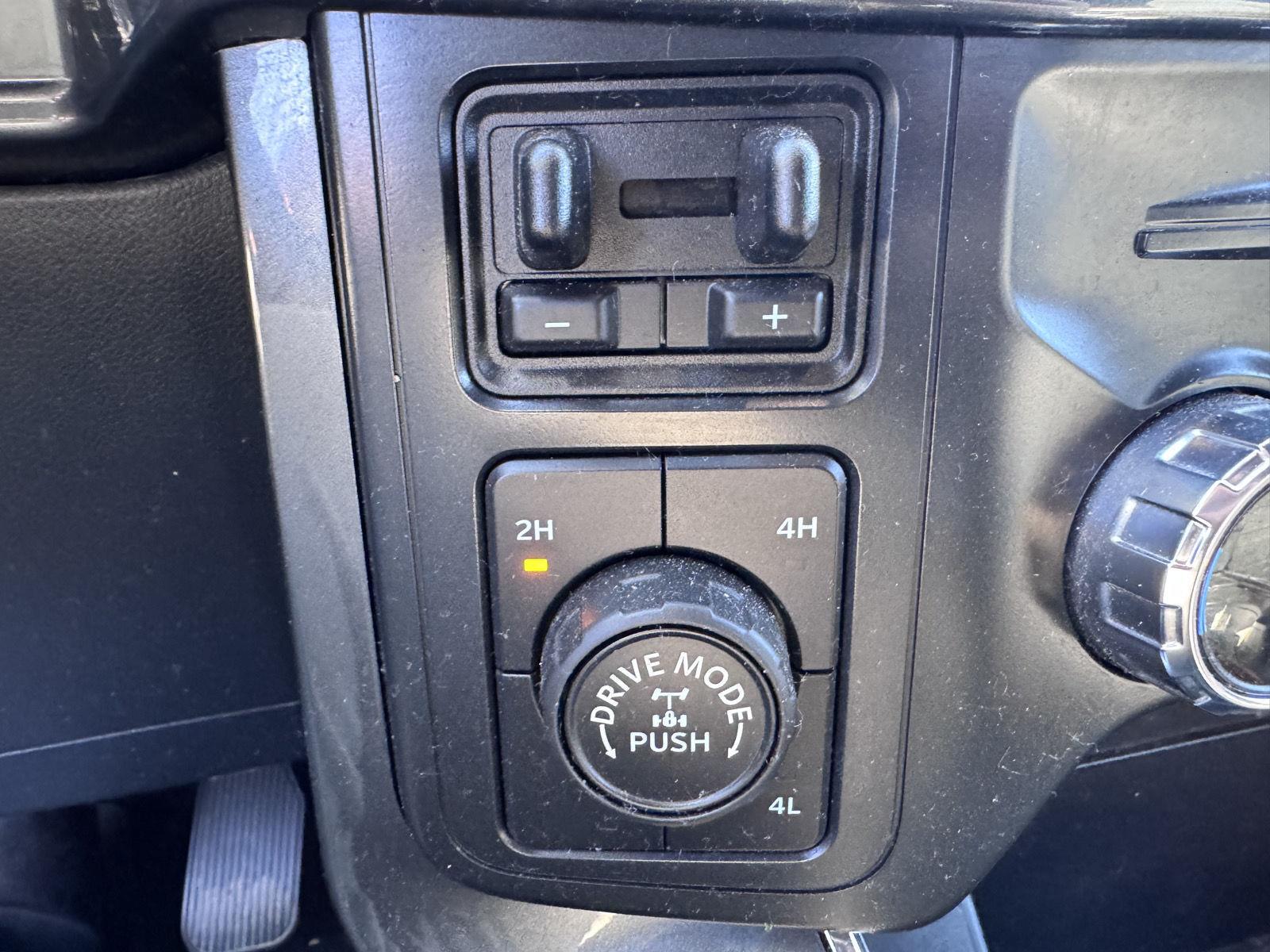 Used 2022 Carbonized Gray Ford XLT image 15