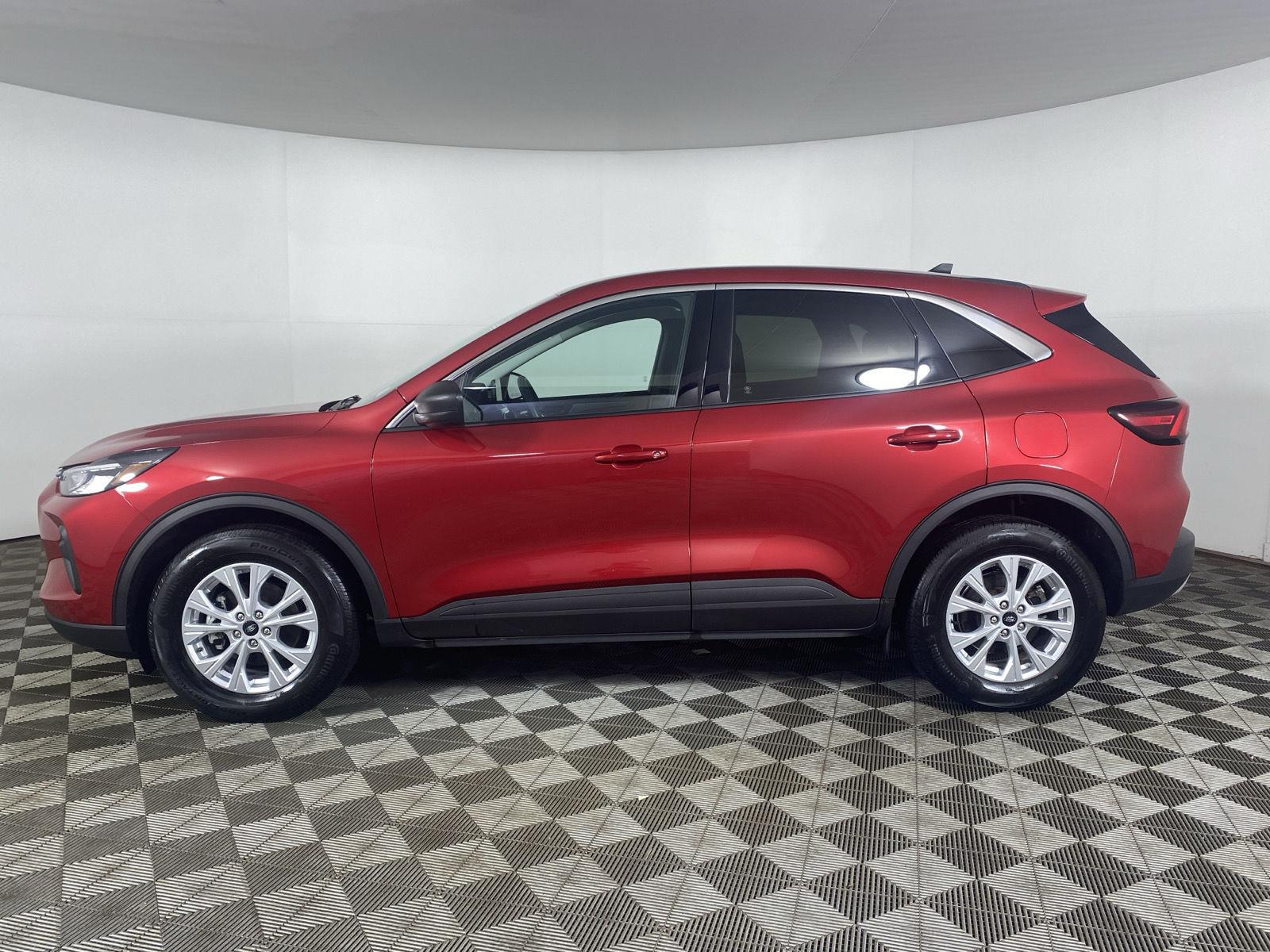 Used 2023 Rapid Red Metallic Tinted Clearcoat Ford Active image 4