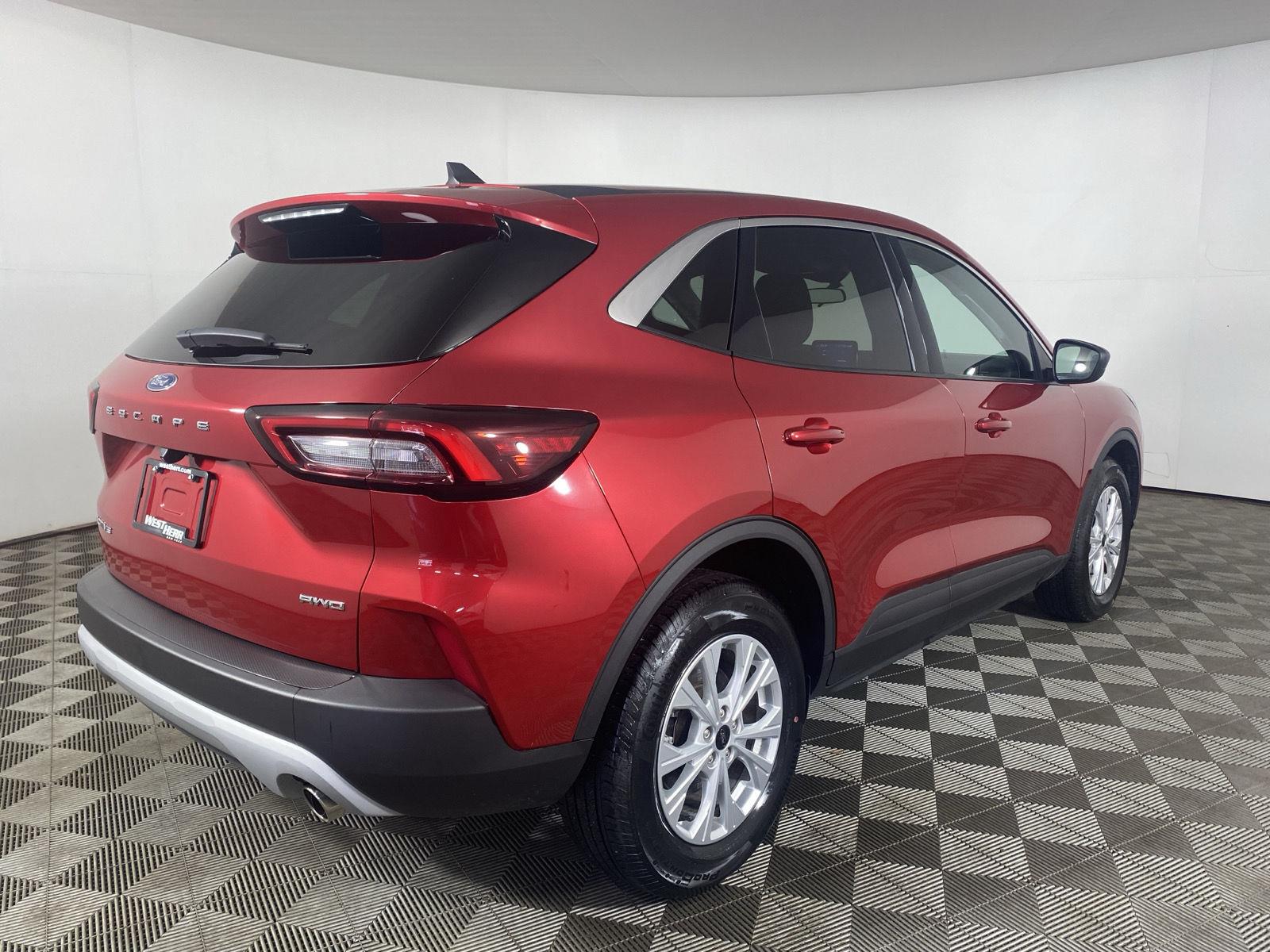 Used 2023 Rapid Red Metallic Tinted Clearcoat Ford Active image 7