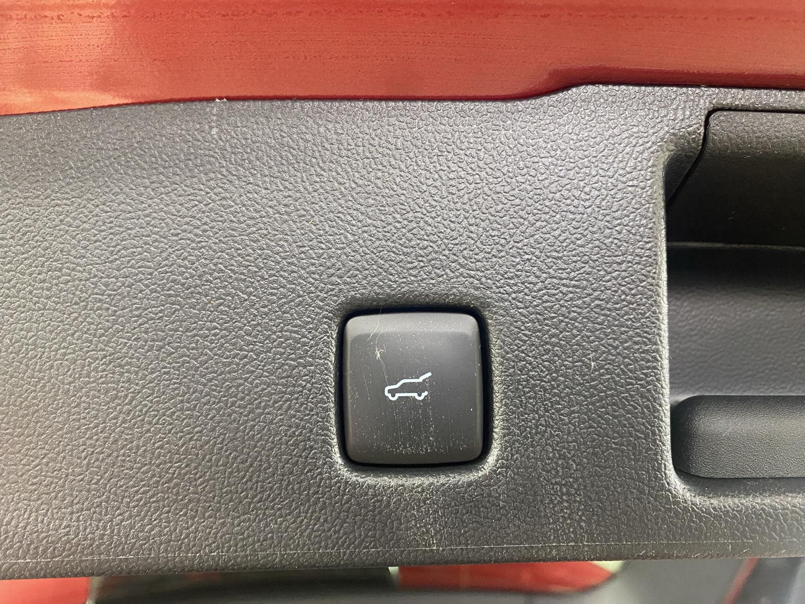 Used 2023 Rapid Red Metallic Tinted Clearcoat Ford Active image 10
