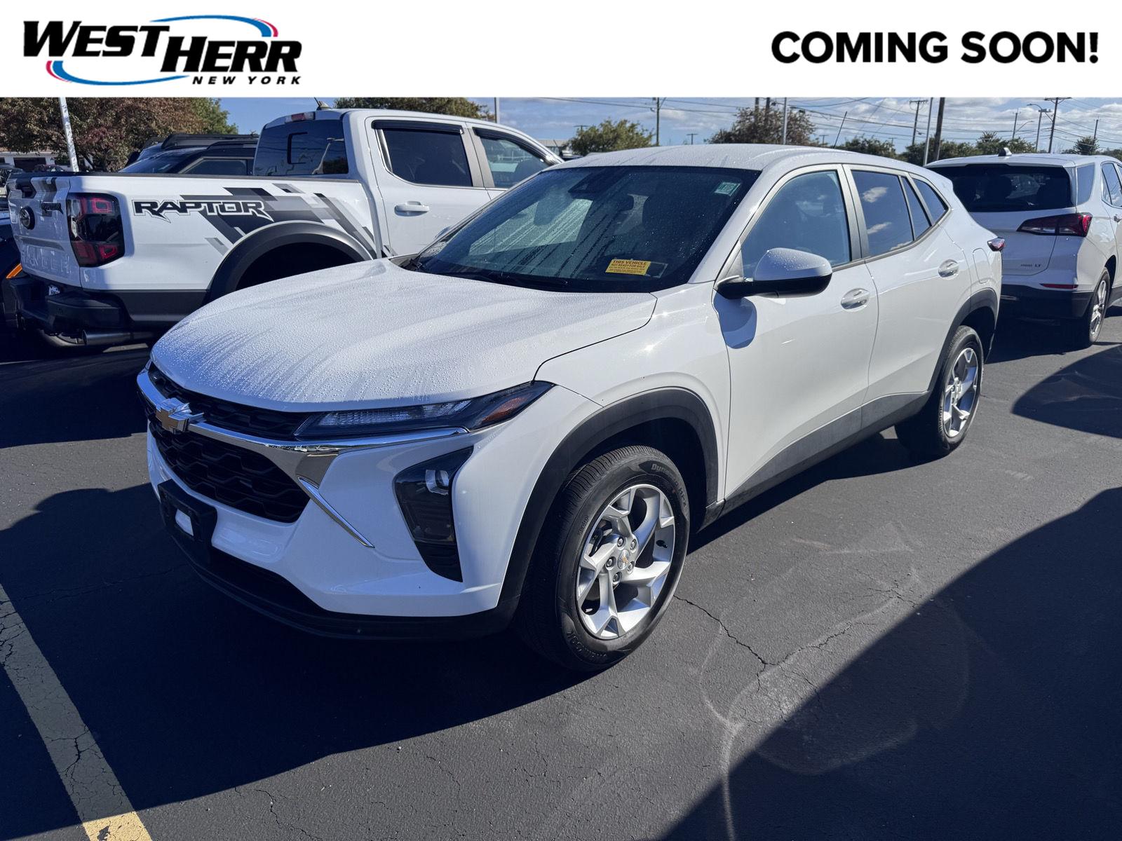 Summit White 2026 Chevrolet Trax SUV / Crossover Front-Wheel Drive 6-Speed Automatic
