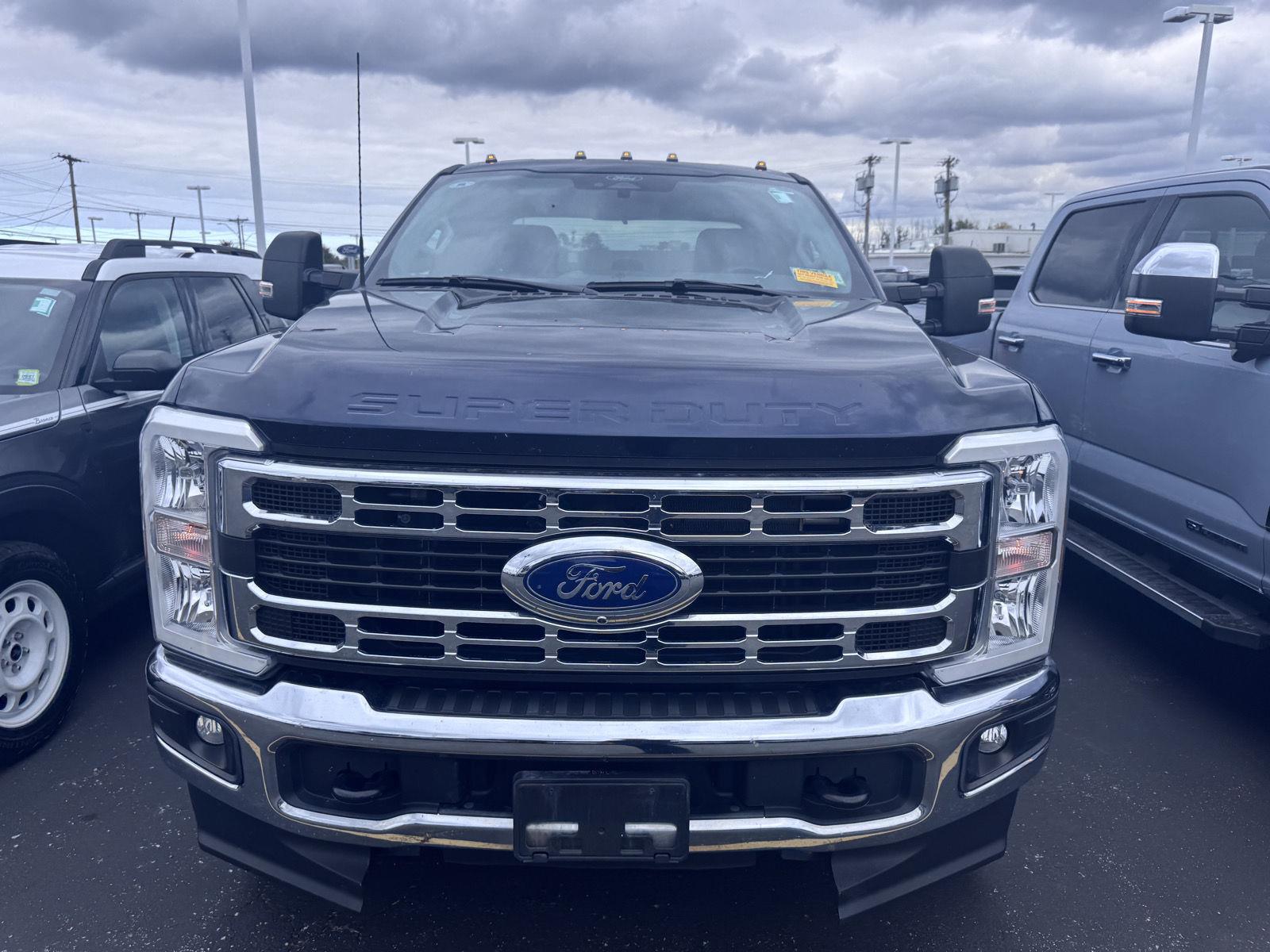Used 2024 Antimatter Blue Ford XLT image 2