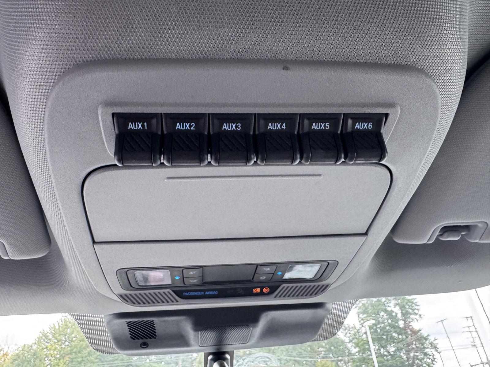Used 2024 Antimatter Blue Ford XLT image 17