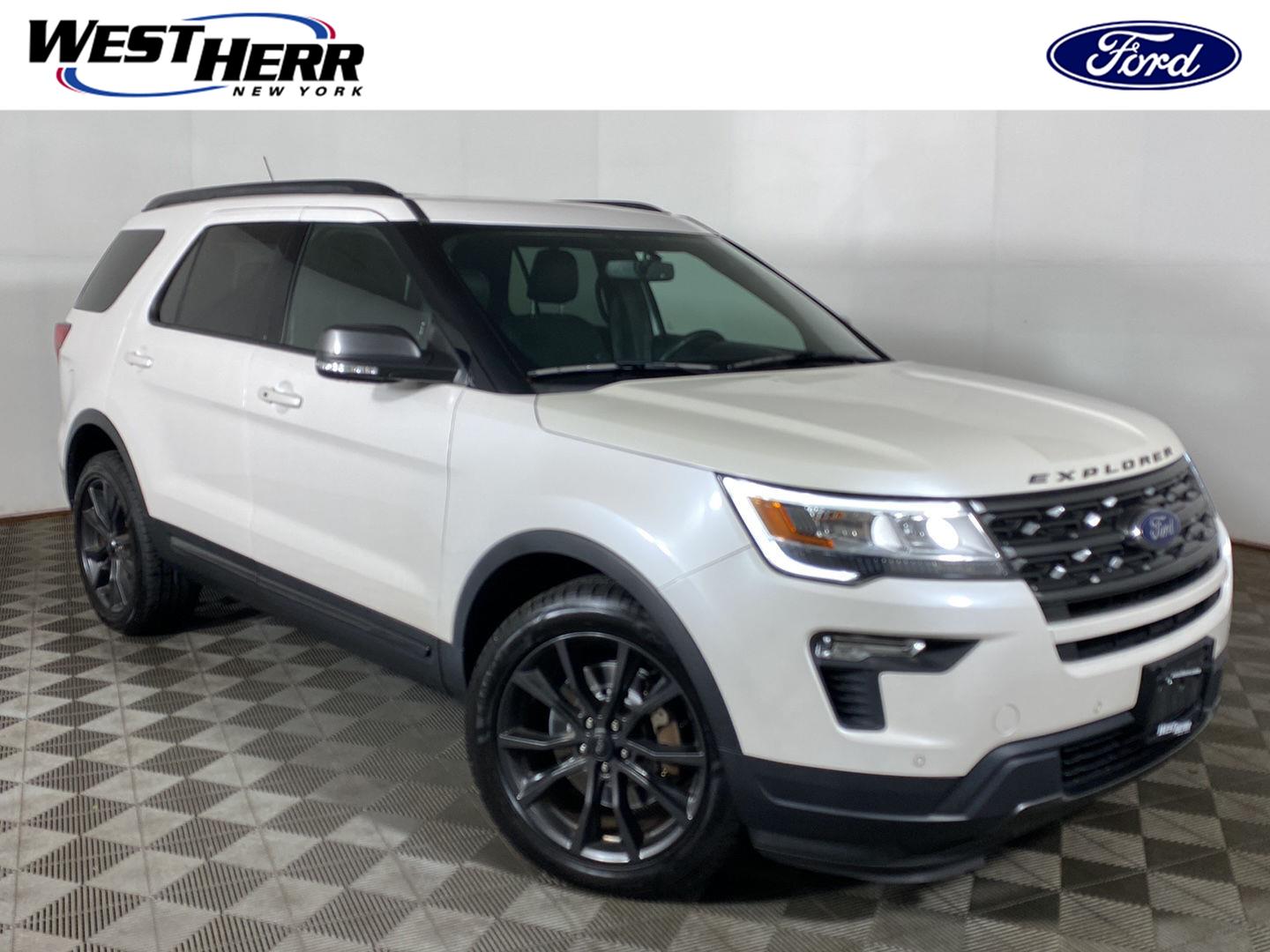 White Platinum Metallic Tri-Coat 2018 Ford Explorer SUV / Crossover All-Wheel Drive 6-Speed Automatic