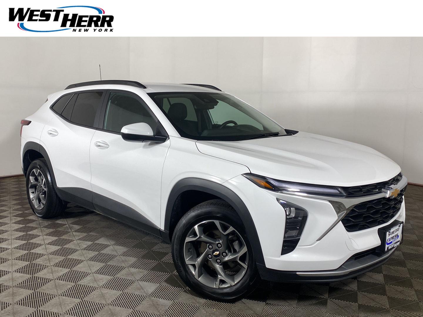 2025 Chevrolet Trax LT FWD