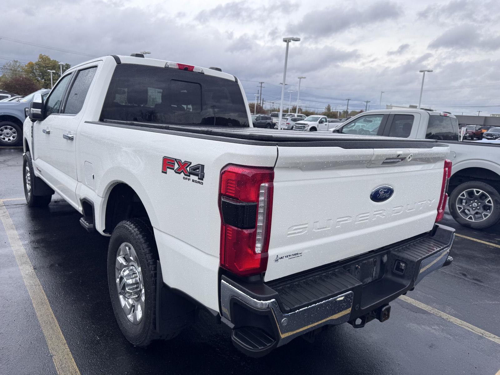 Used 2023 Star White Metallic Tri-Coat Ford Lariat image 6