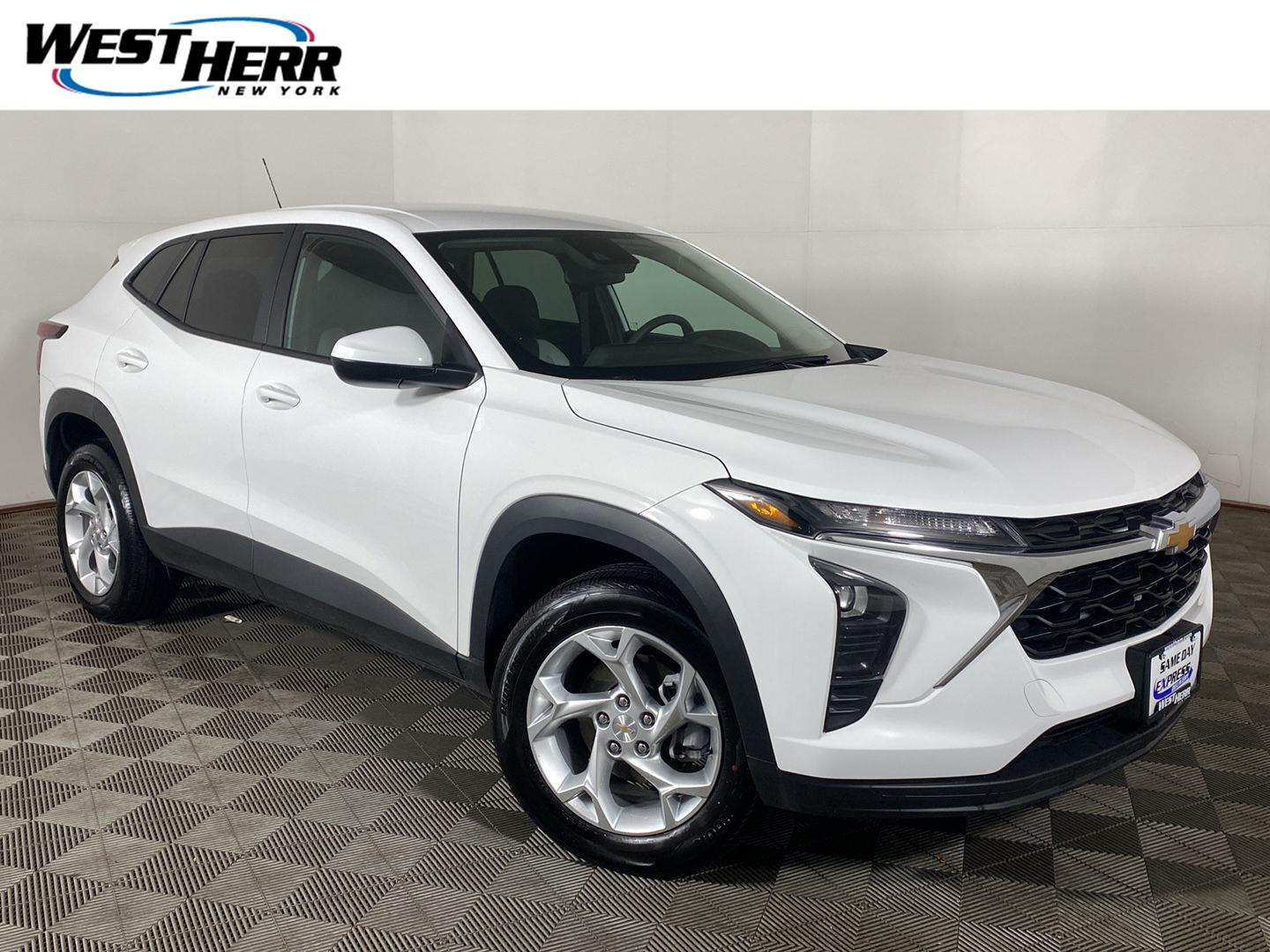 2026 Chevrolet Trax LS FWD