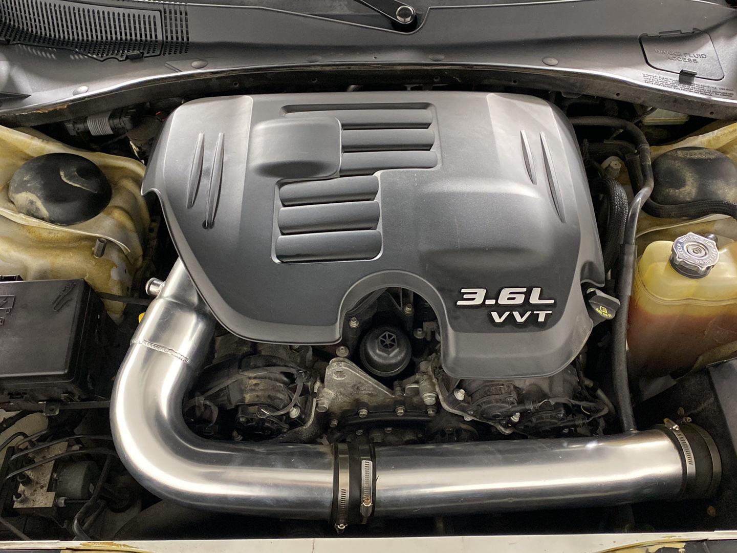 Used 2019 Wh Chrysler  image 16