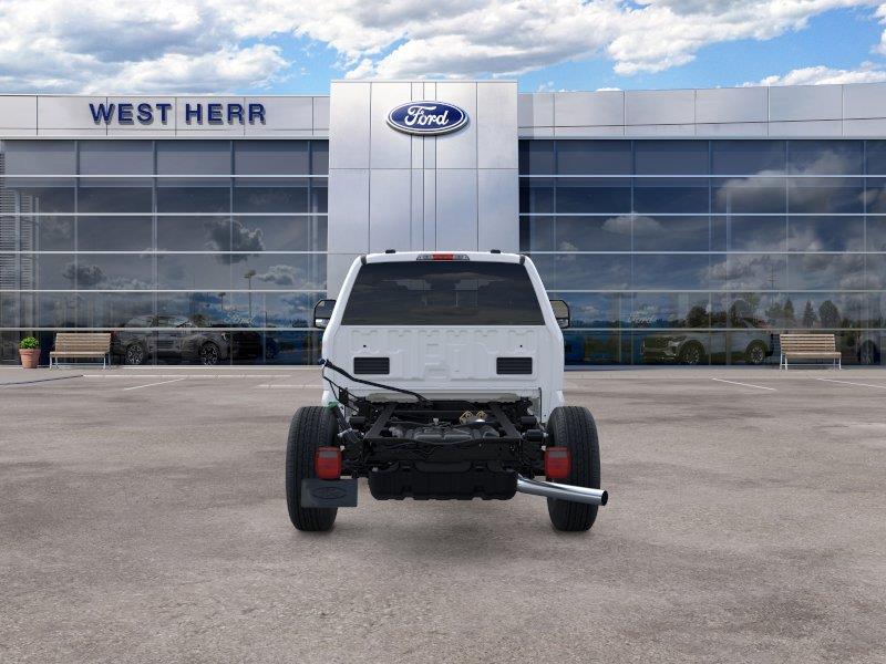 New 2026 Oxford White Ford XLT image 6