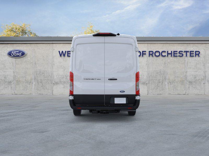 New 2026 Oxford White Ford Base image 5