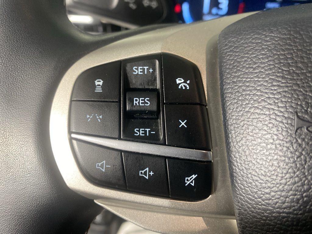 Used 2025 Vapor Blue Ford Active image 10