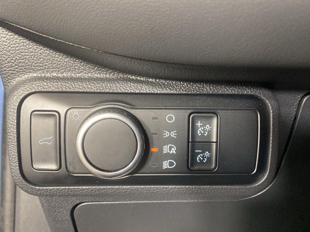 Used 2025 Vapor Blue Ford Active image 11