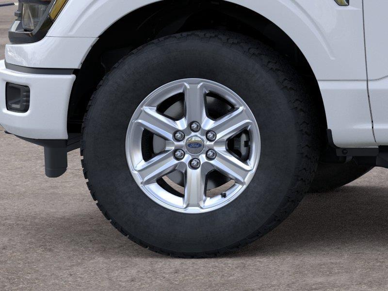 New 2026 Oxford White Ford XLT image 19